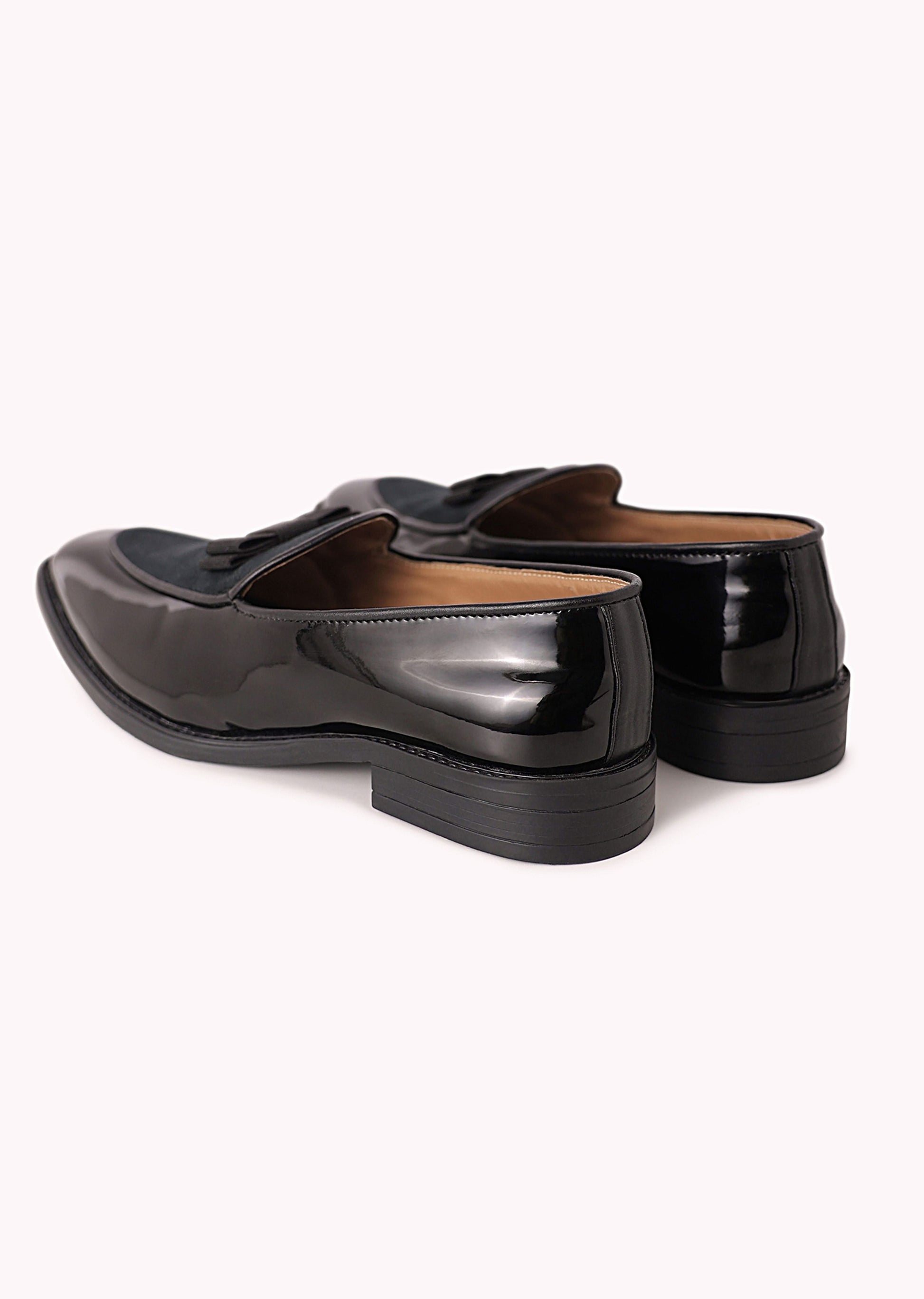 black_bow_ju-sg179262_4_ee29ed49-47cc-4541-a880-cfd7286a2b77.jpg