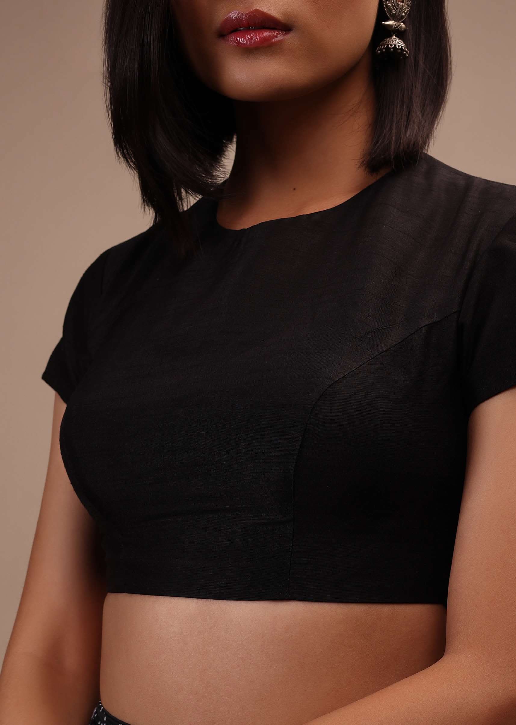 black_cap_sleeves_blouse-m001blonra05y-sg95280_3_c0bd0d68-8502-404e-959f-809896b5855e.jpg
