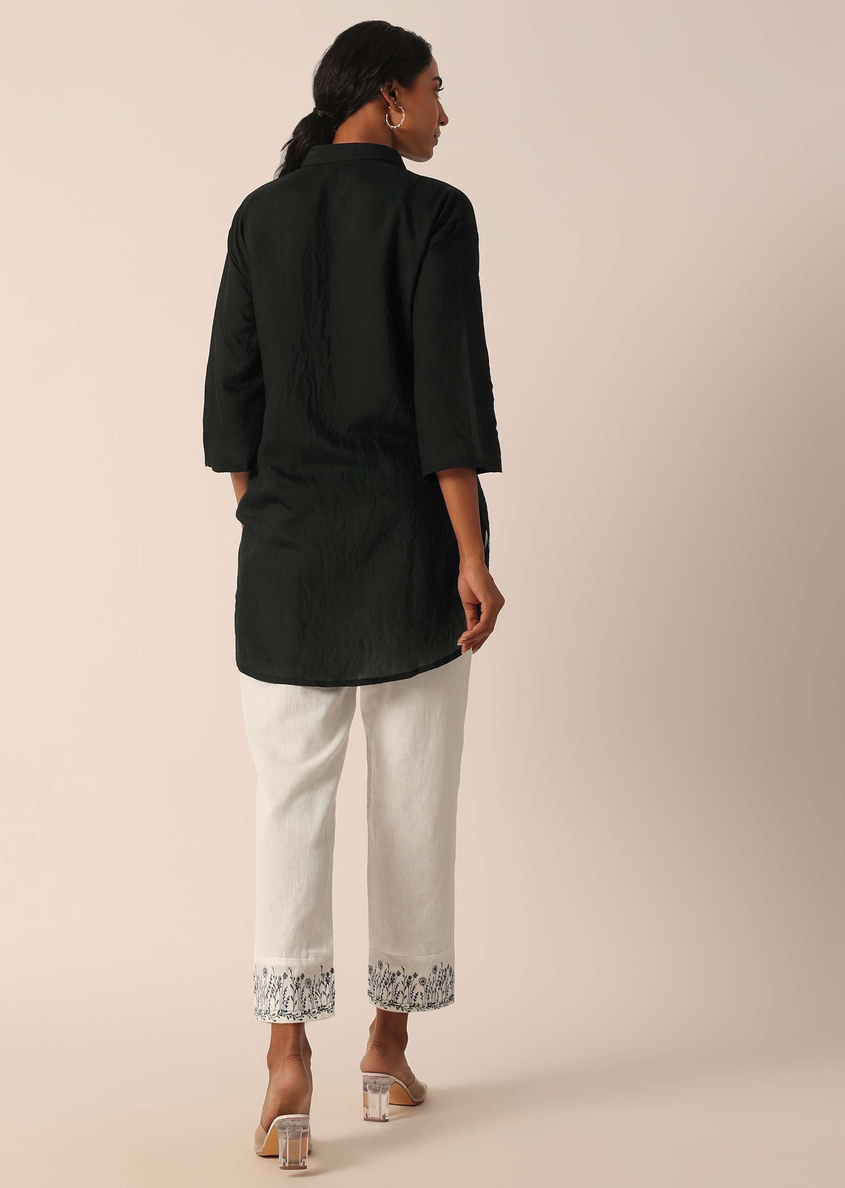 black_cotton_embroidered-sg193985_4_e4b1cb3e-7ed9-41da-9403-b0001a0d6b2a.jpg