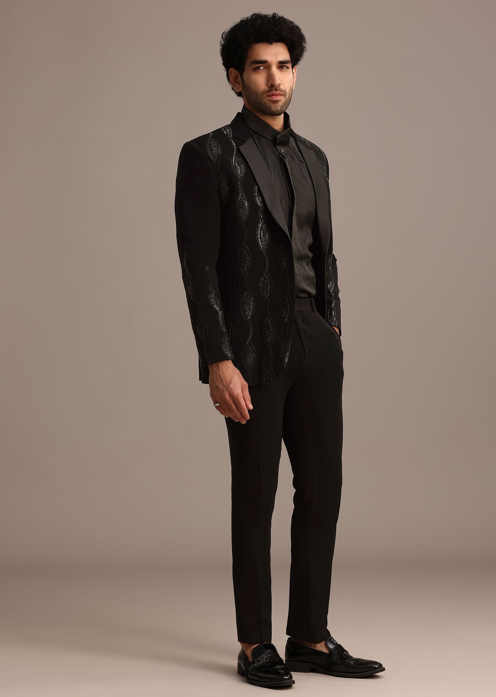black_embellished_blazer_and_pant_set-sg254619_1_347d75da-8a9e-4316-a8a0-21346d591697.jpg