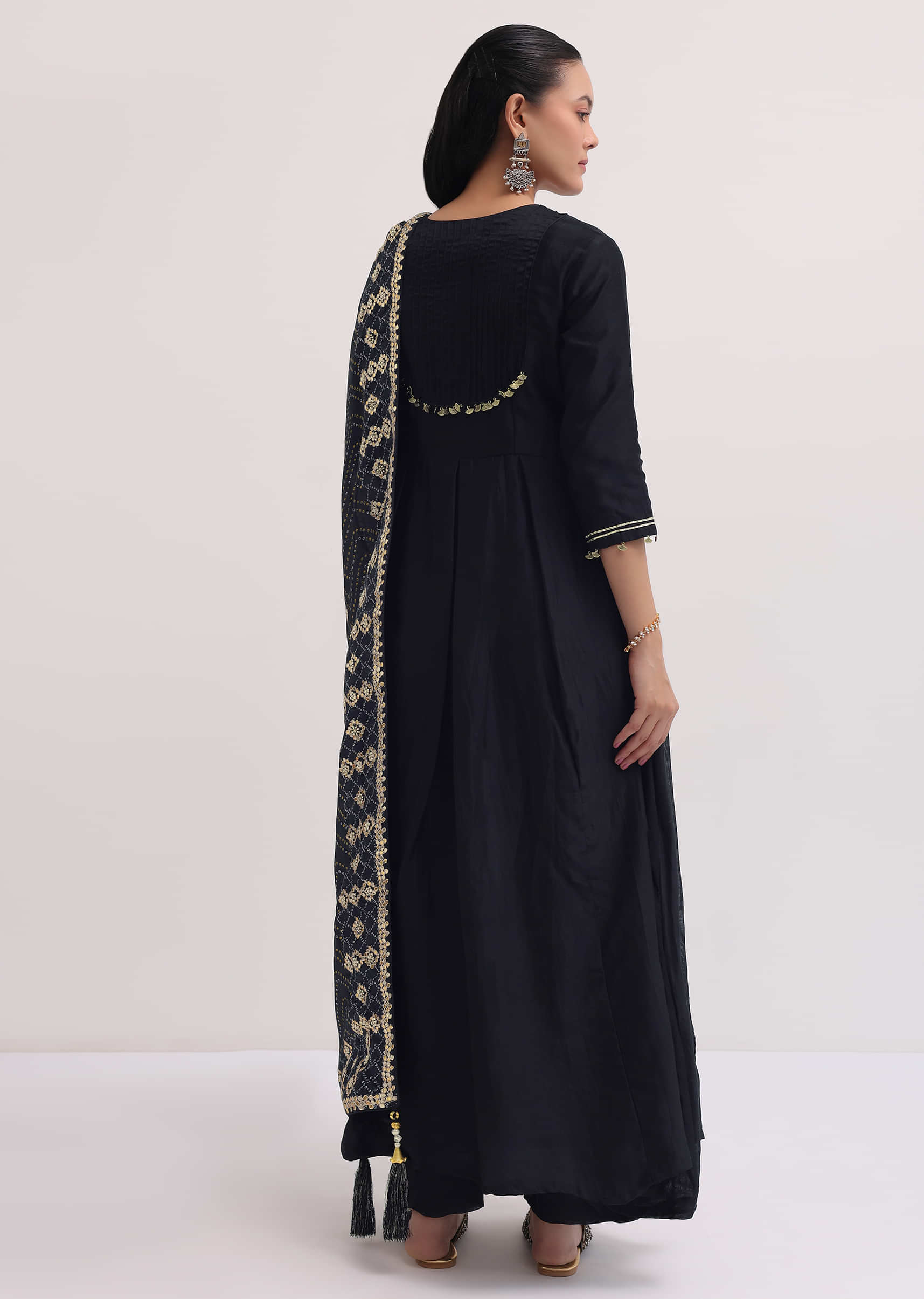 black_embroidered_chanderi_anarkali_set-sg234832_4_6691a143-a223-4961-be32-fc48500fe482.jpg