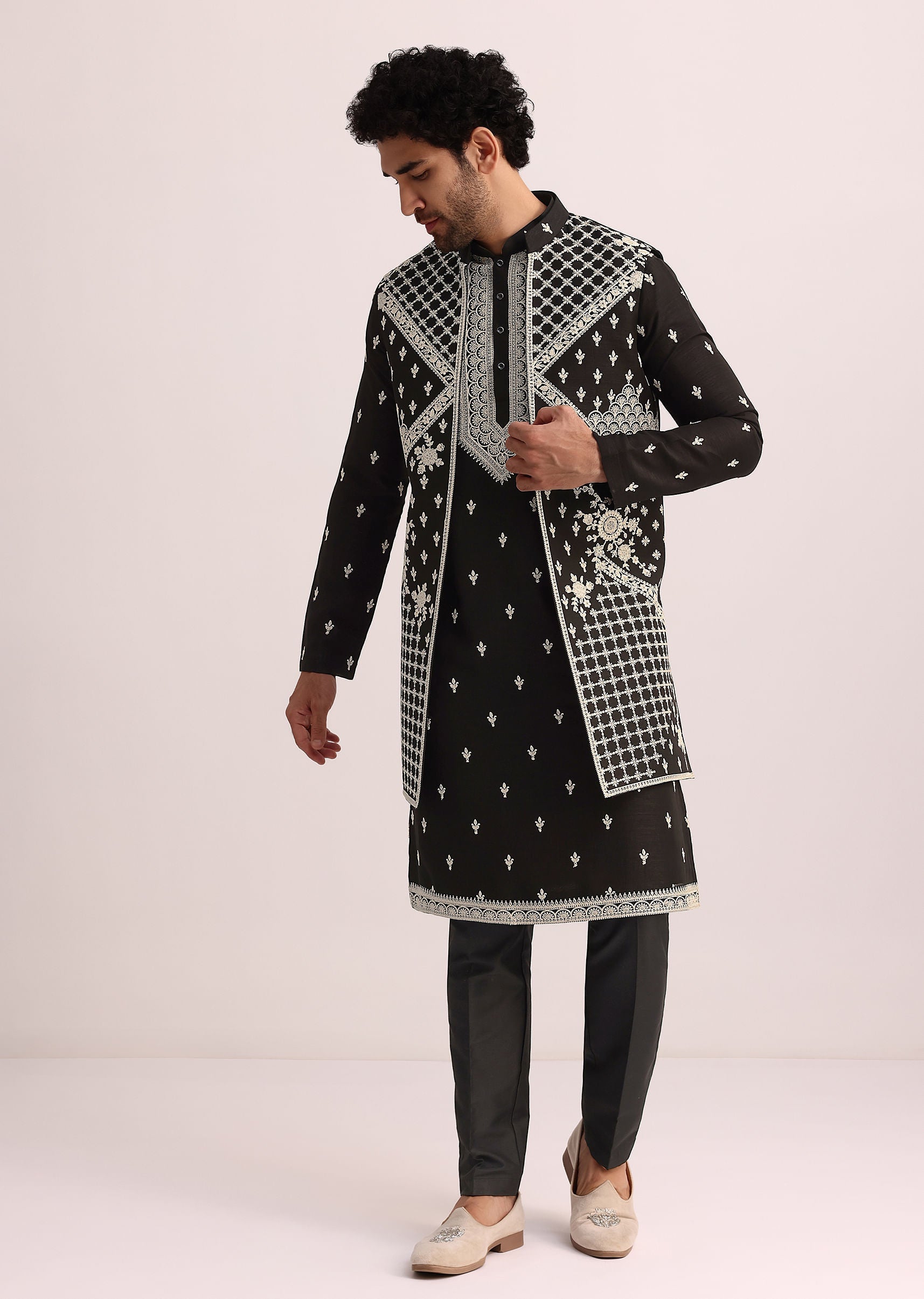 black_embroidered_jacket_and_kurta-sg246744_16_ed5ef60f-eb6f-4870-85bf-2c3c22810f1b.jpg