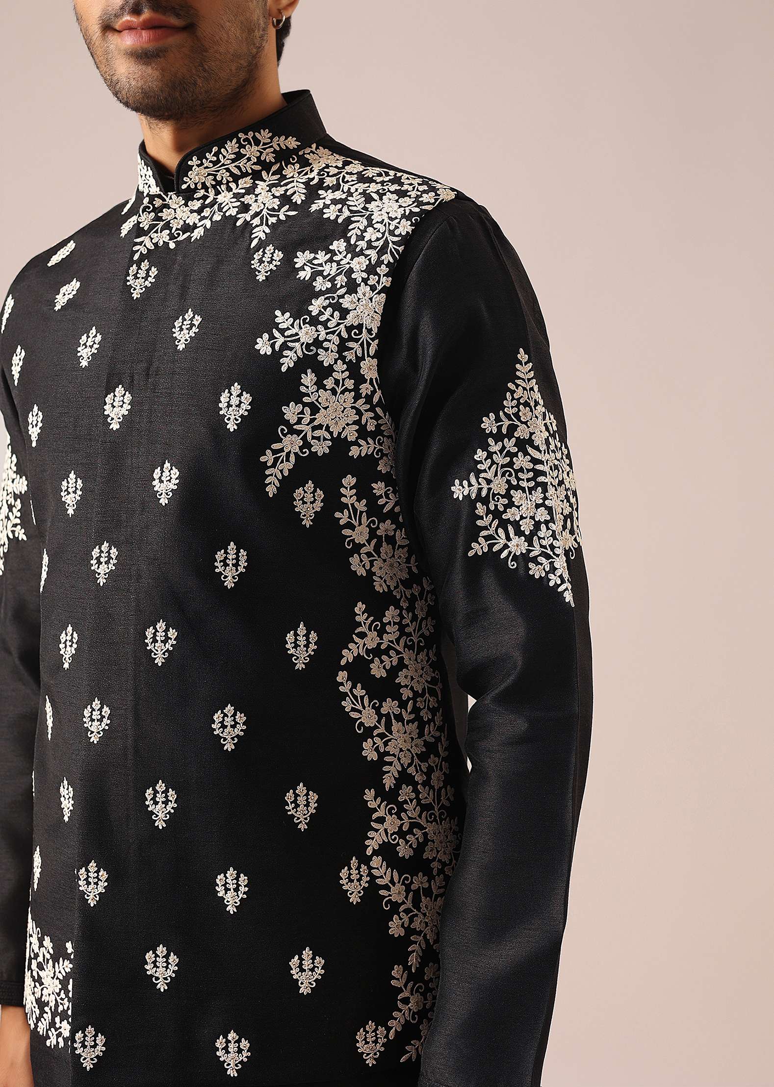 black_floral_jacket-sg178510_5_a15e5903-4f7d-42d5-be65-c0fbd427d9d1.jpg