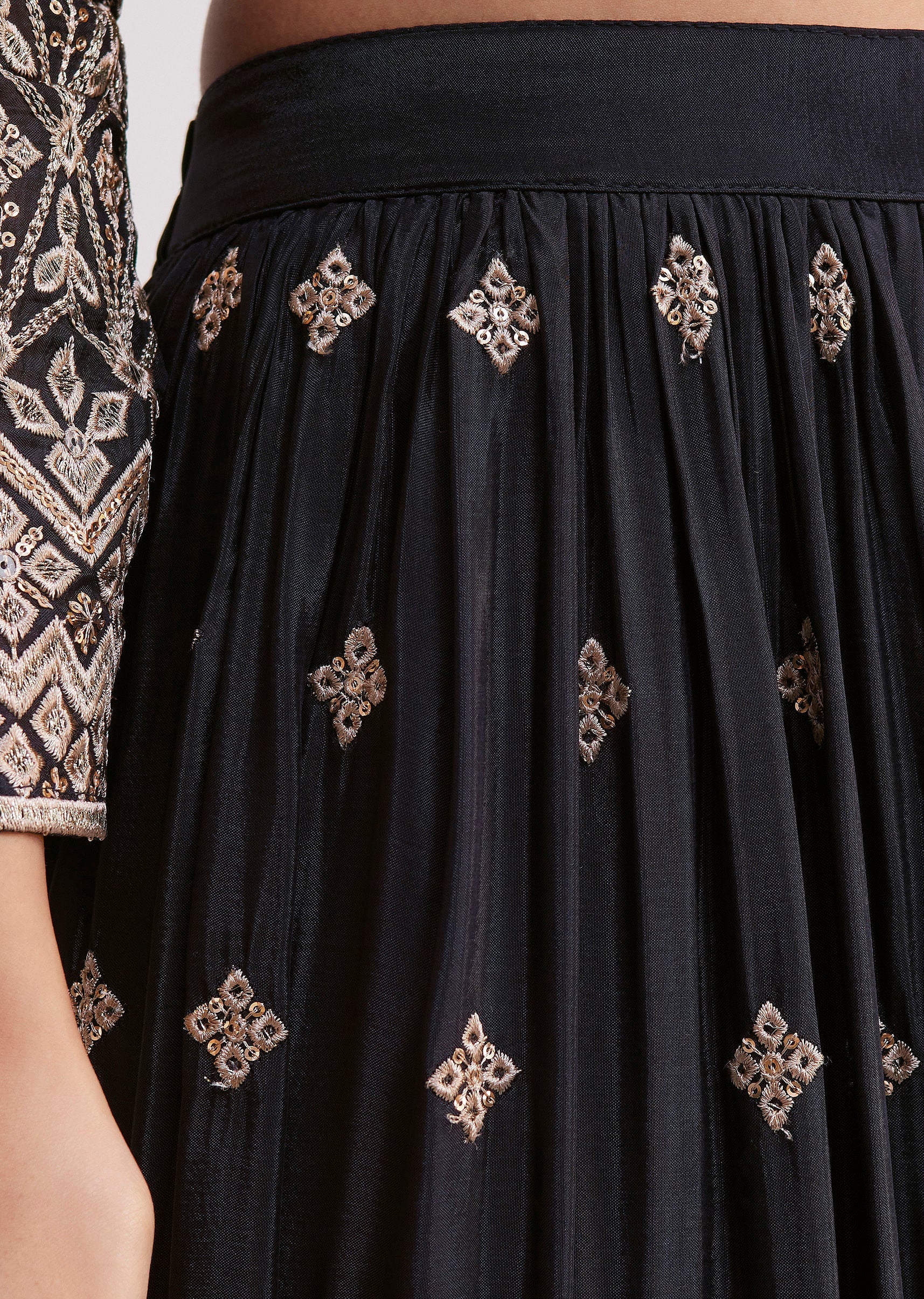 black_georgette_embroidered_palazzo_suit-sg285786_2_f8be963e-8cea-4001-9ebe-3aa2b713f60d.jpg