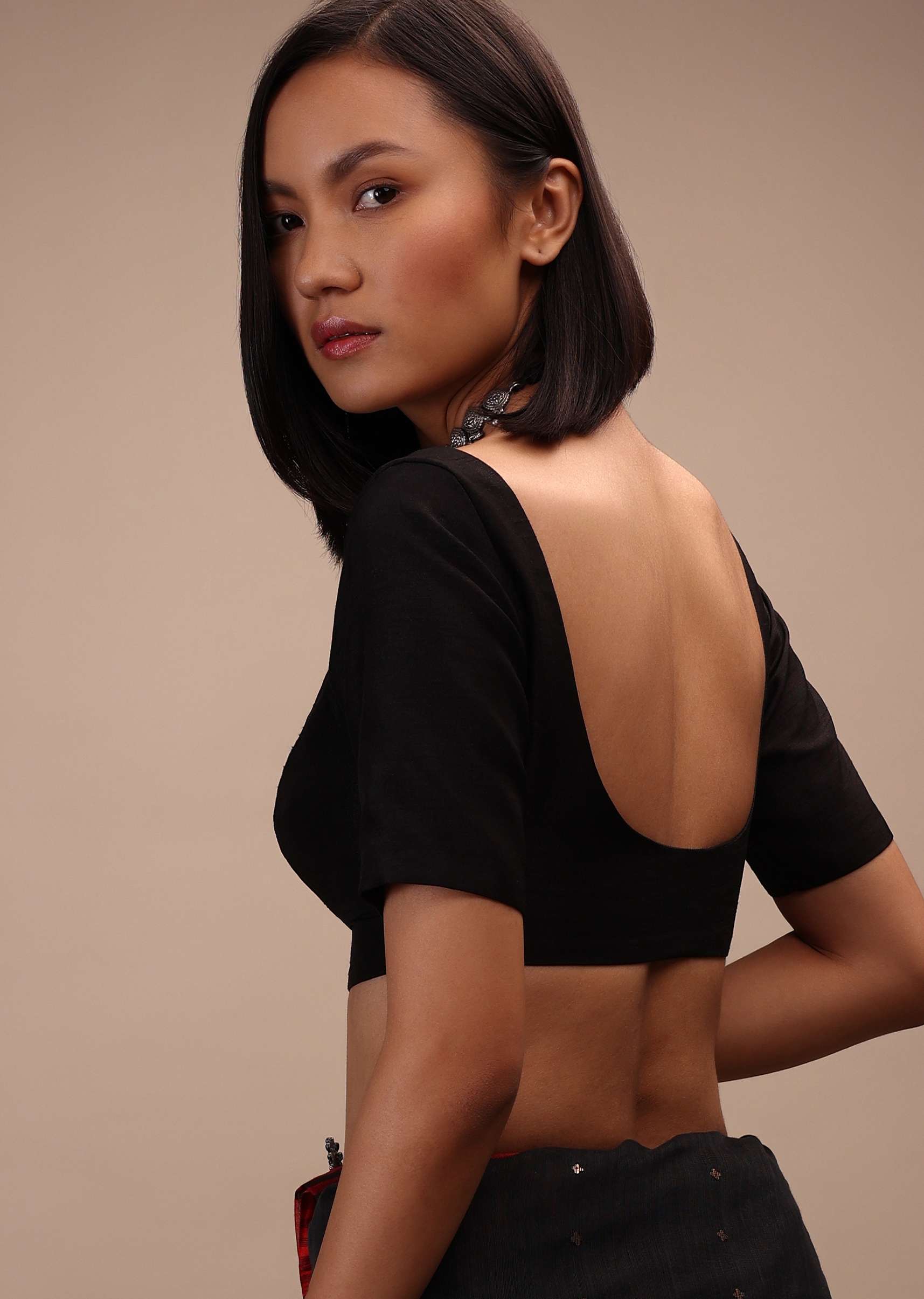 black_half_sleeves-m001blonra07y-sg95282_6_db818063-6df6-4ebc-a42e-3cf019fa144c.jpg