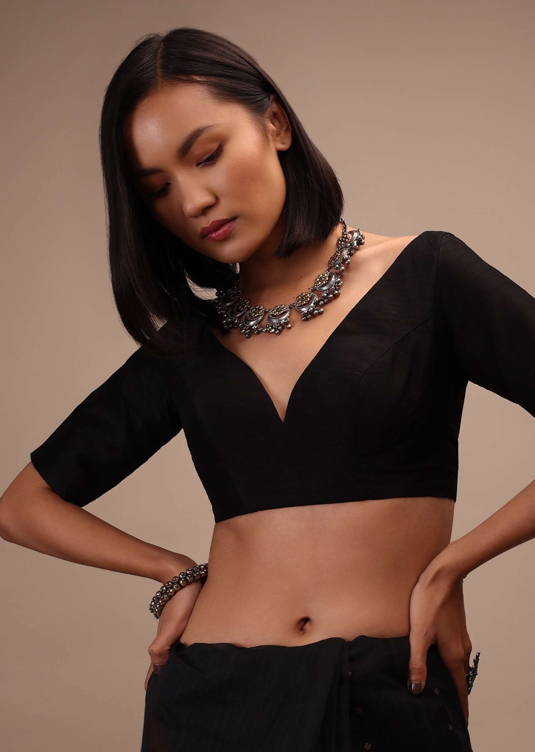 black_half_sleeves_blouse-m001blonat13y-sg95288_5_990c34ec-d225-466d-a756-12dfdfe92bfa.jpg