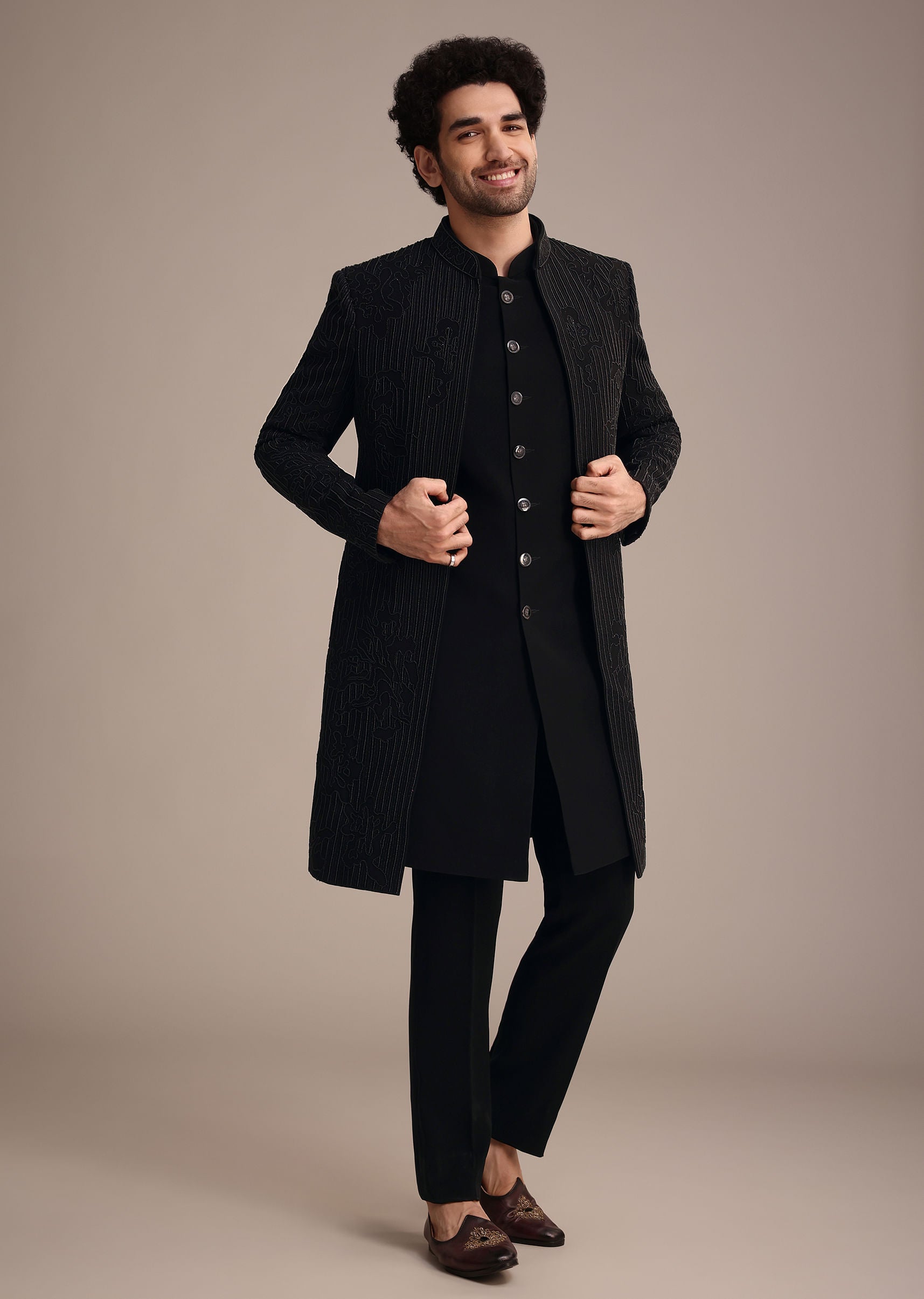 black_indowestern_suit_with_poth_work-sg266187_7_48892e71-3f1a-4278-a0aa-11fc809ad785.jpg
