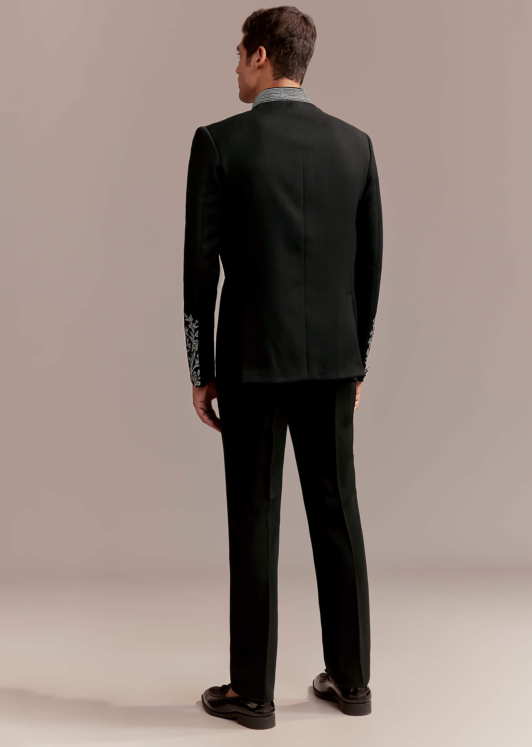 black_jodhpuri_suit_for_men_with_silver_floral_and_bird-sg356334-1_6.jpg