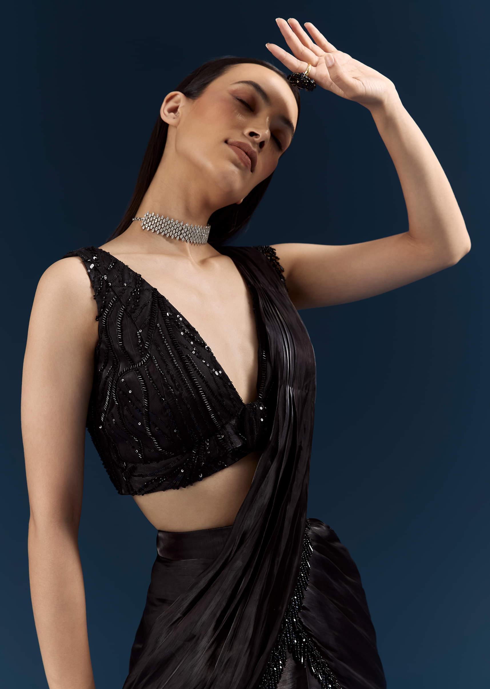 black_organza_ready_pleated_saree_with_heavy-sg339887-6_4.jpg