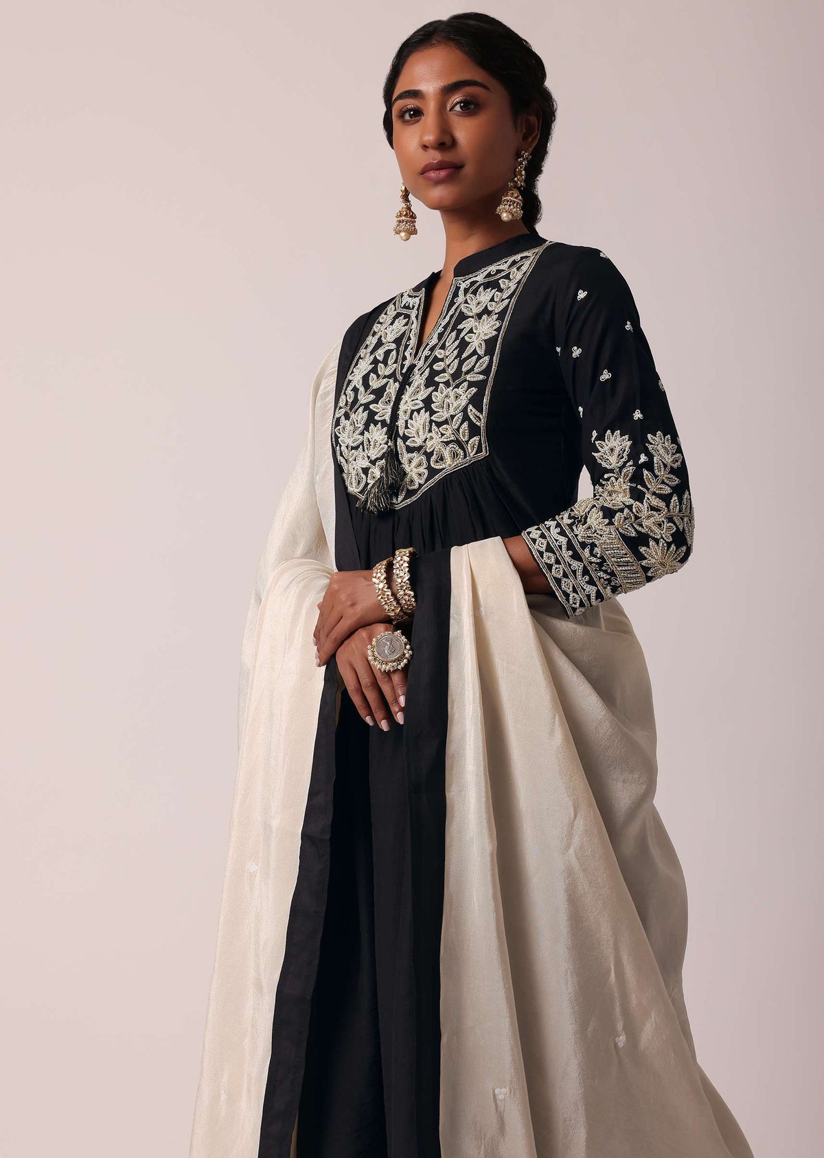 black_pant_set_with_pearl_embroidered_kurta_-sg207610_6_3d2d6727-57d1-4219-8810-7b5057434a80.jpg