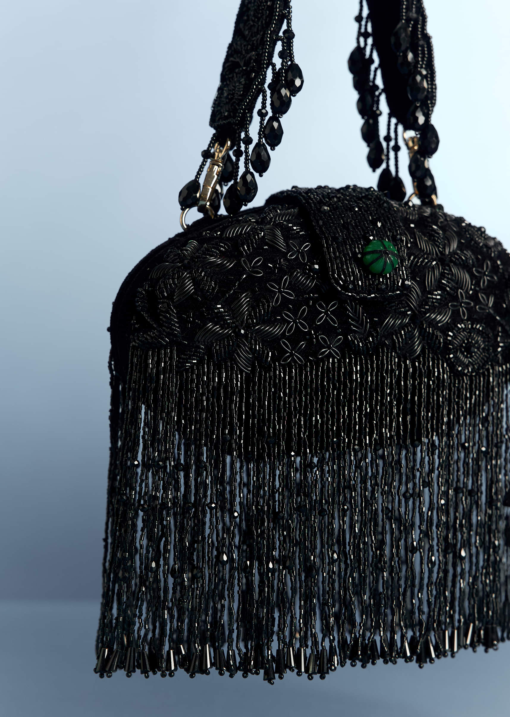 black_potli_with_layered-sg329711-1-nosto_2.jpg