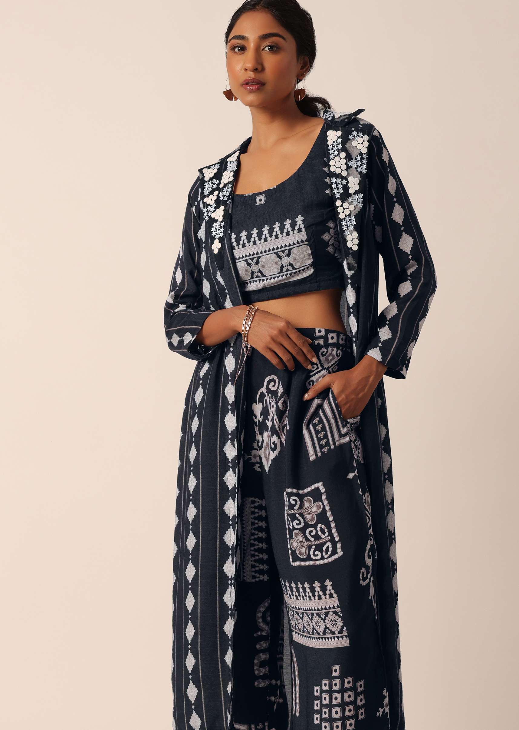 black_printed_long_jacket-sg197649_5_c7039a98-c325-41be-bea2-9a9923f75f61.jpg