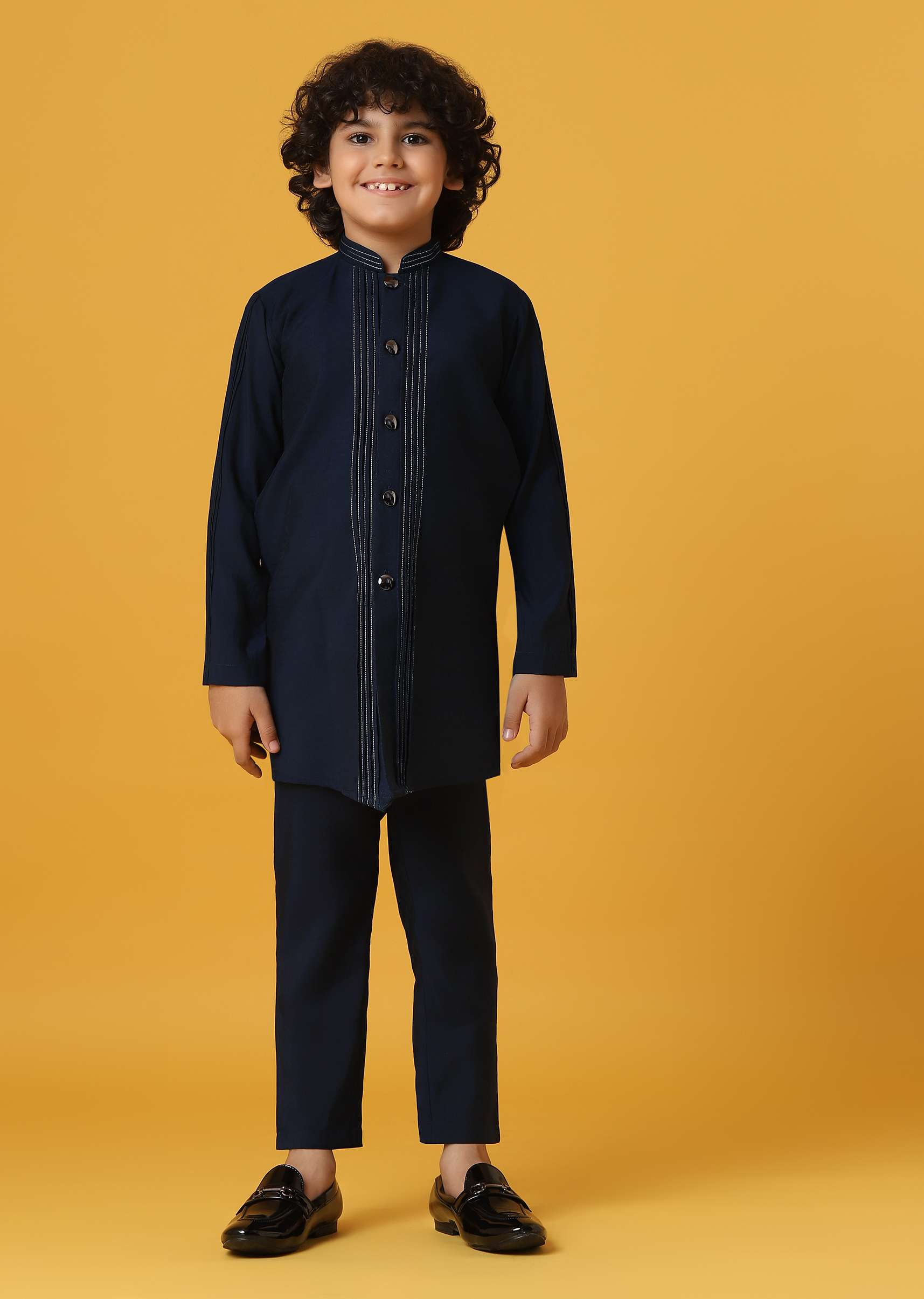 black_silk_embroidered_sherwani-sg201961_7_540ab18c-41de-4744-be99-be6de1a4421e.jpg