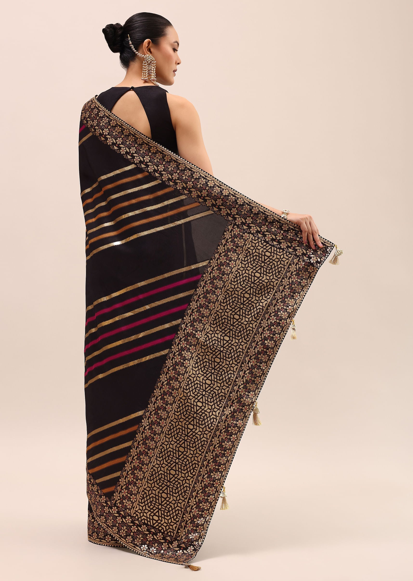 black_silk_saree_in_butta_work_with_unstitched_blouse-sg227296_8_8c4cfeb9-eaab-4333-a15b-7c042d8f9200.jpg