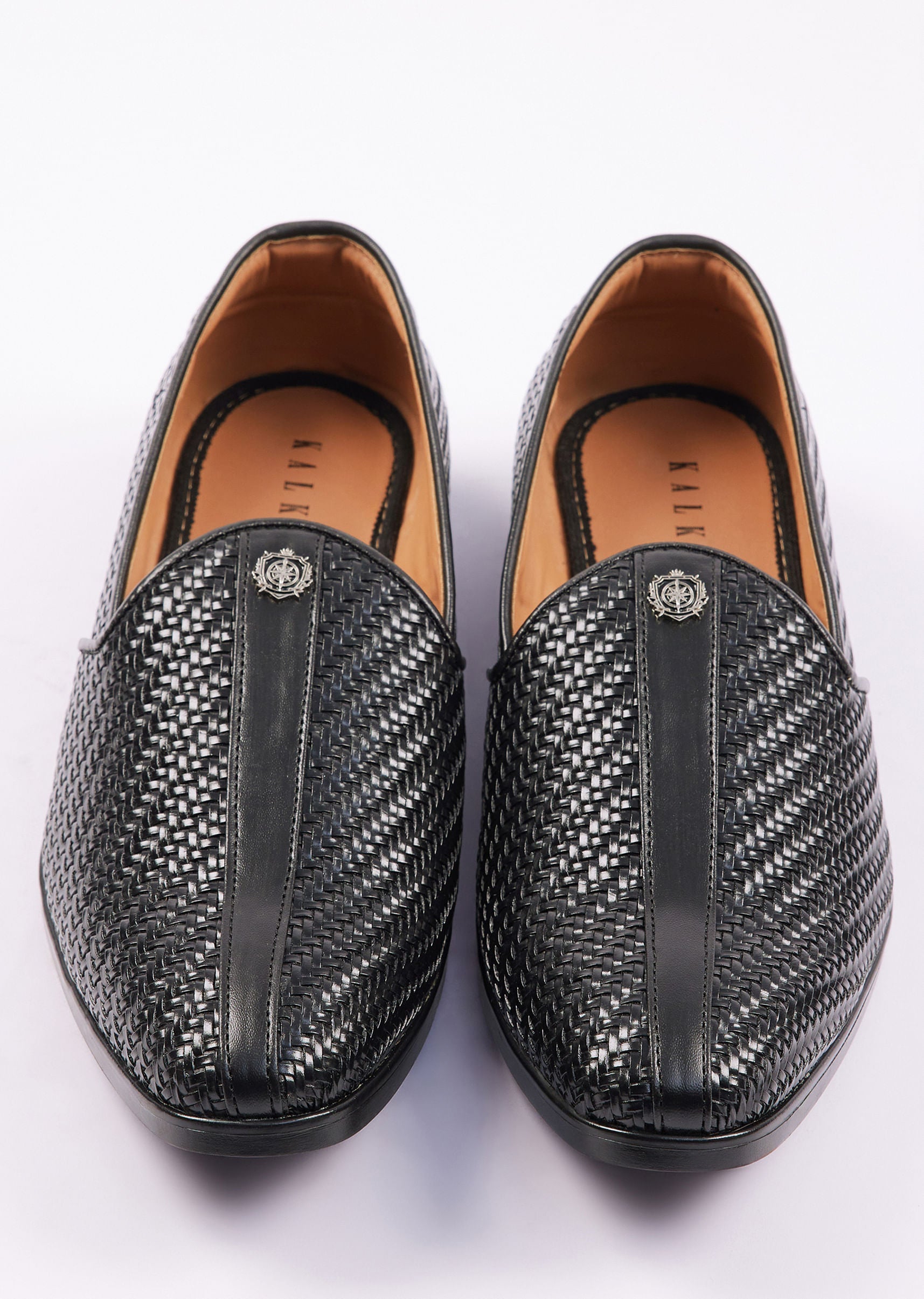 black_textured_juttis_for_men-sg250325_2_f9257efc-f8aa-4cc1-8d25-703f47fc8de4.jpg