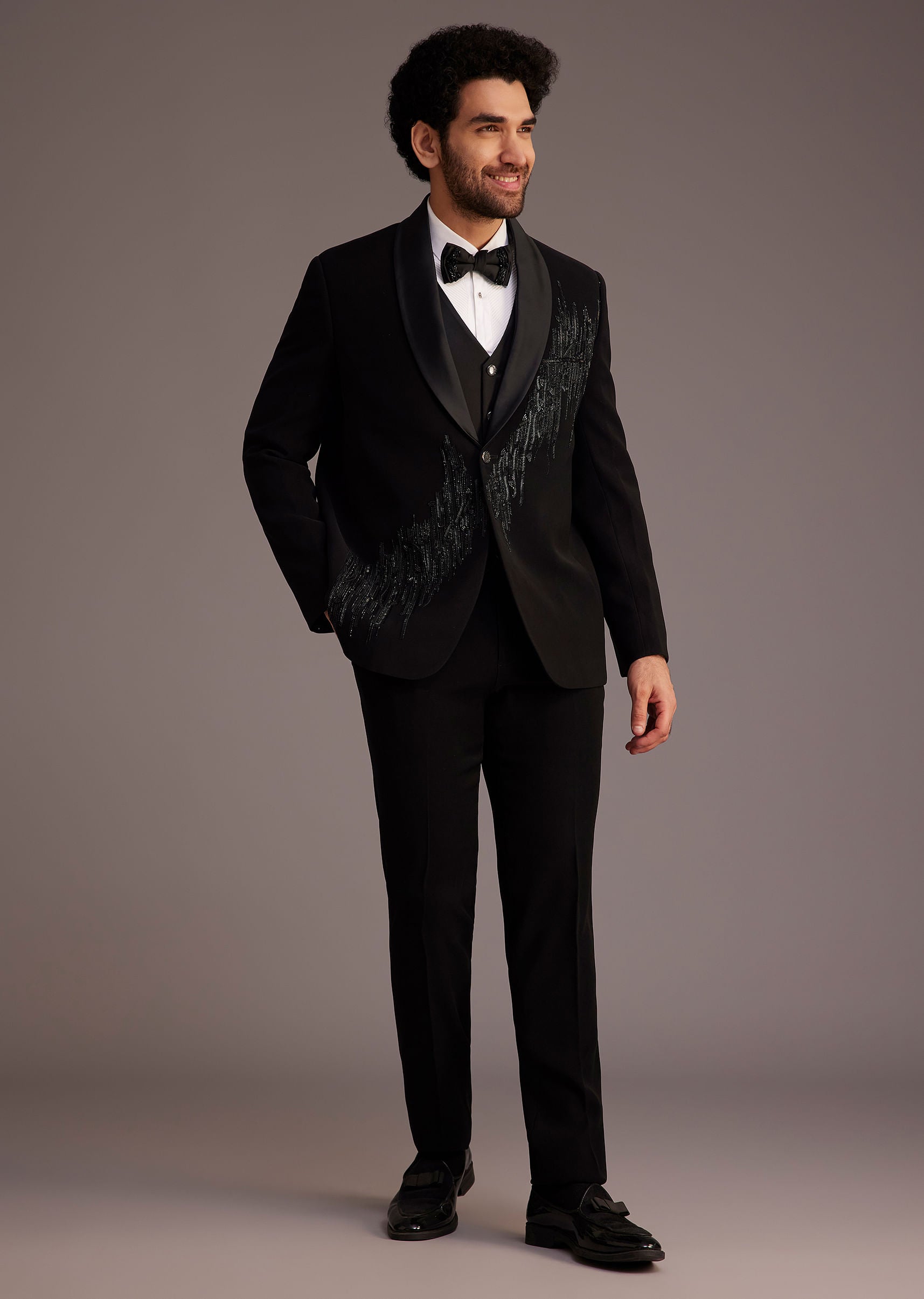 black_tuxedo_with_beaded_embellishments_and_satin-sg253039_5_0f10551c-9d41-48f3-847b-8a11f6318a57.jpg