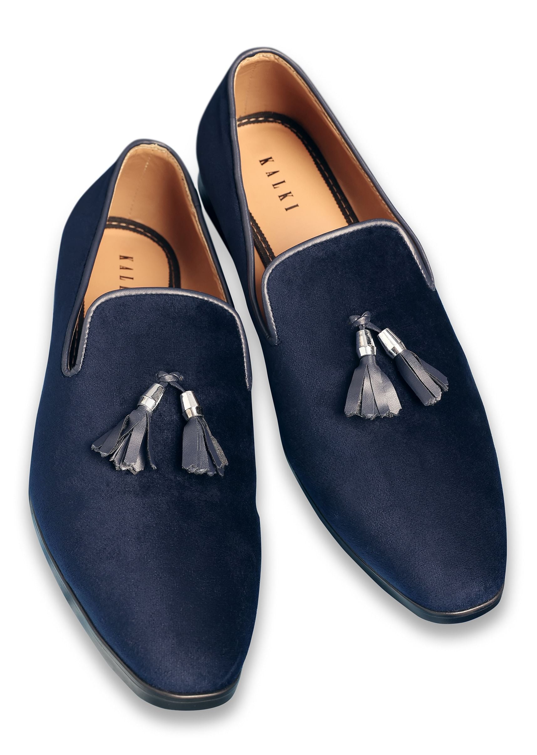 black_velvet_tassel-sg227347_8__nasto_041cc9d9-0423-4cc6-8243-7ed811fe9e4e.jpg