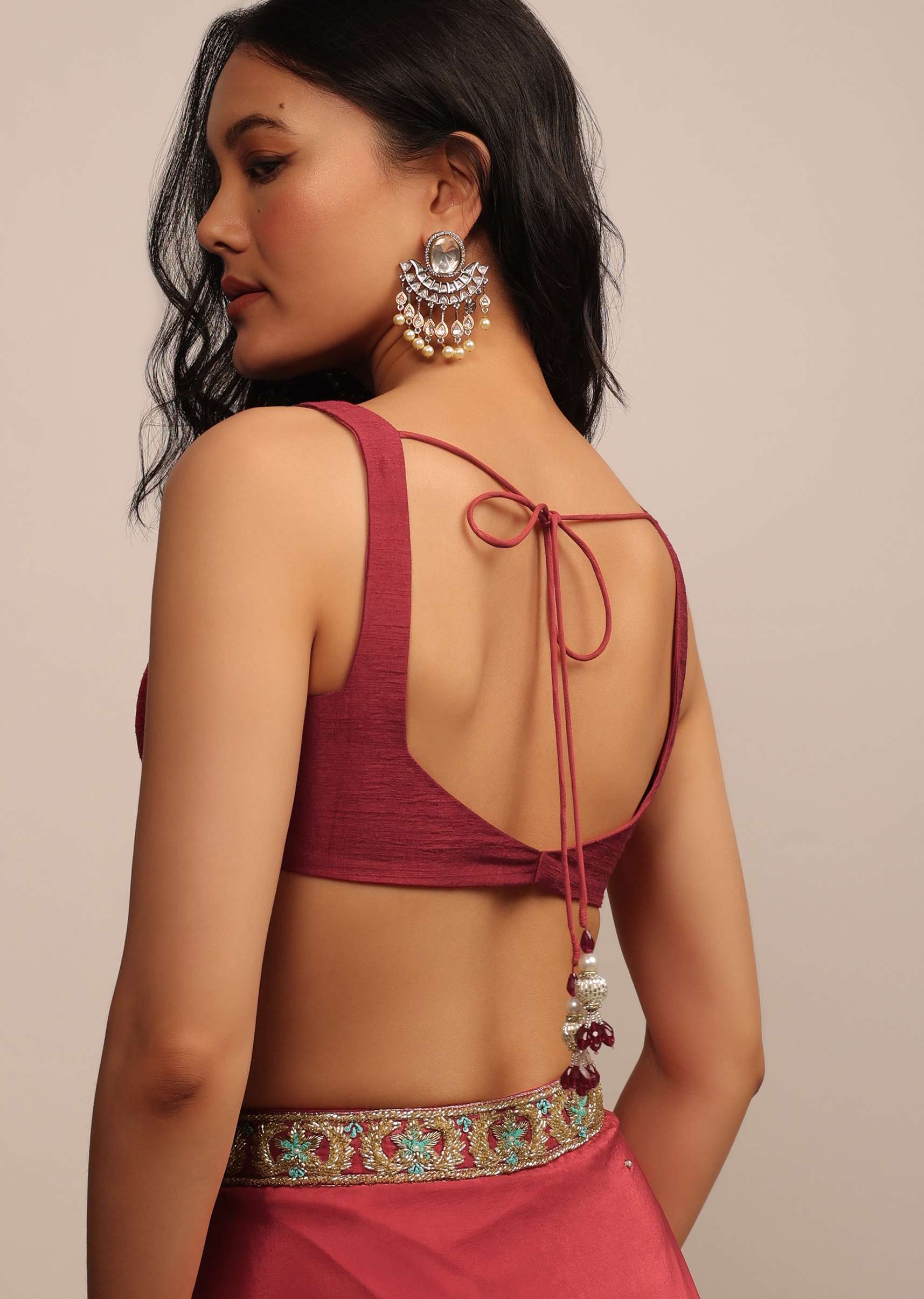 blood_red_sleeveless_blouse_in_raw_silk_with_sweetheart_neckline-sg147519_5_55f348b6-c687-4916-acb6-76e6be242010.jpg