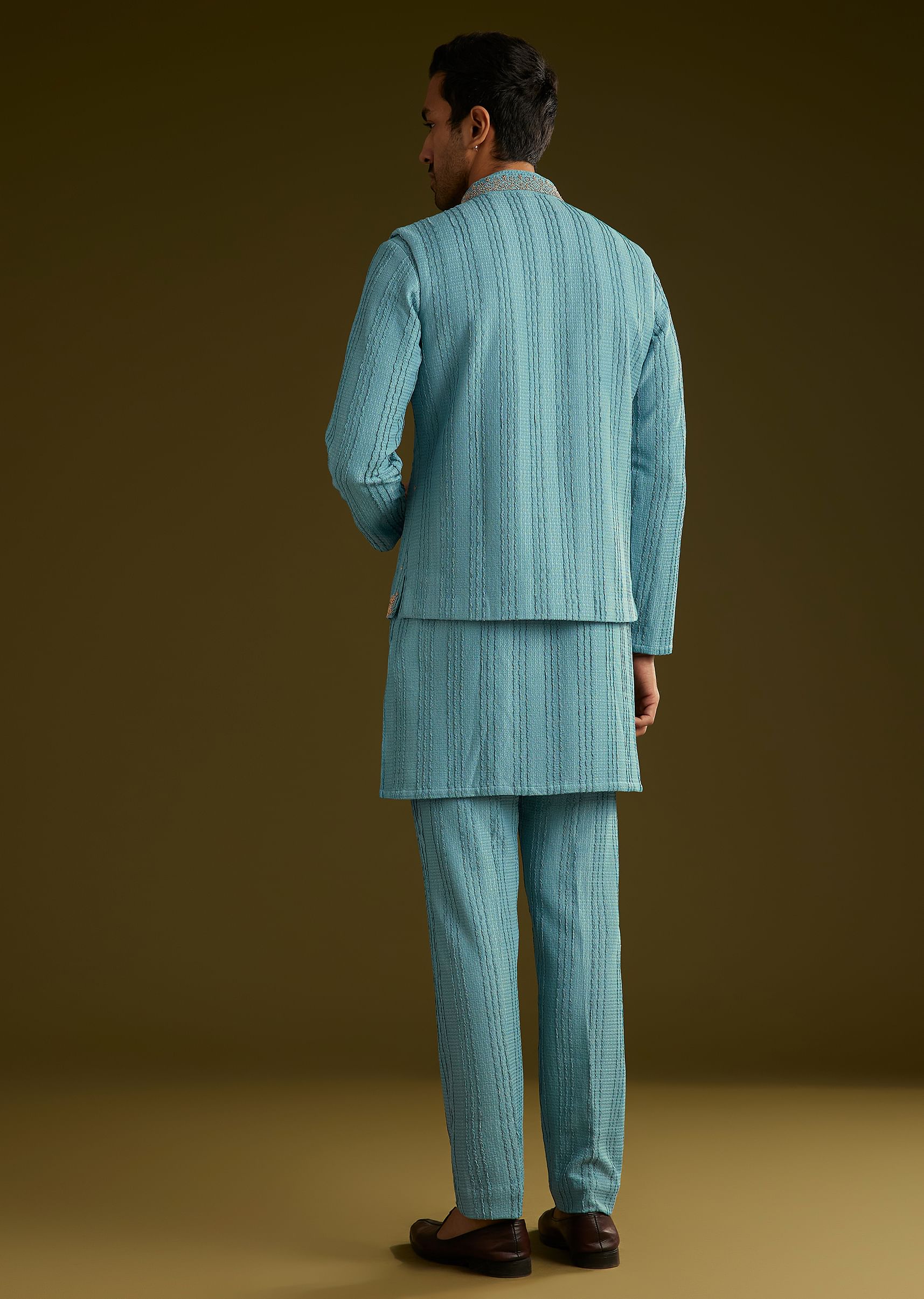 blue-knit-kurta-jacket-set-with-moti-work-sg310161-5_27cd0bea-bf27-47d7-b451-5fa693310931.jpg