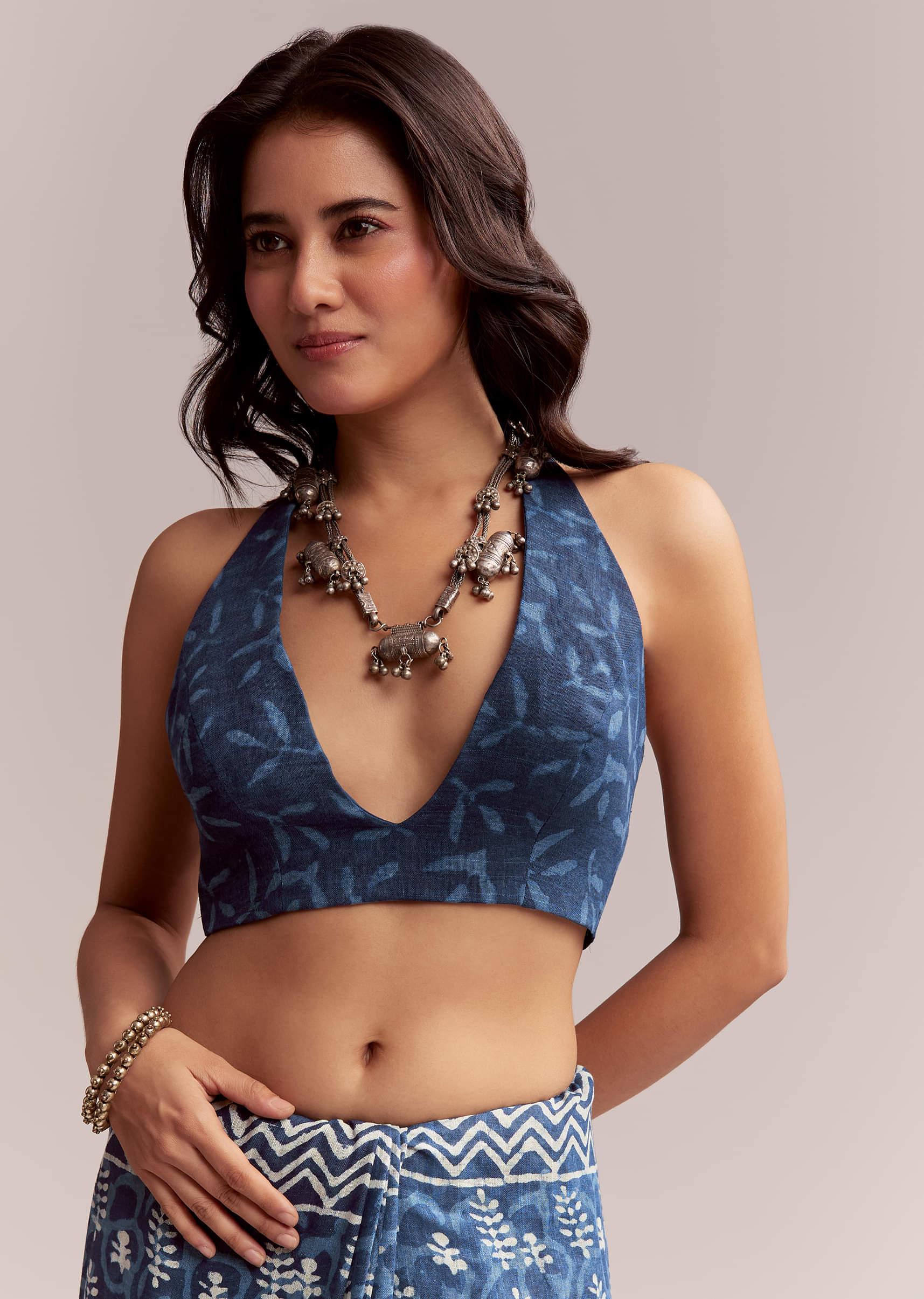 blue-linen-printed-saree-with-heritage-ajrakh-leaf-print-sg311986-7.jpg