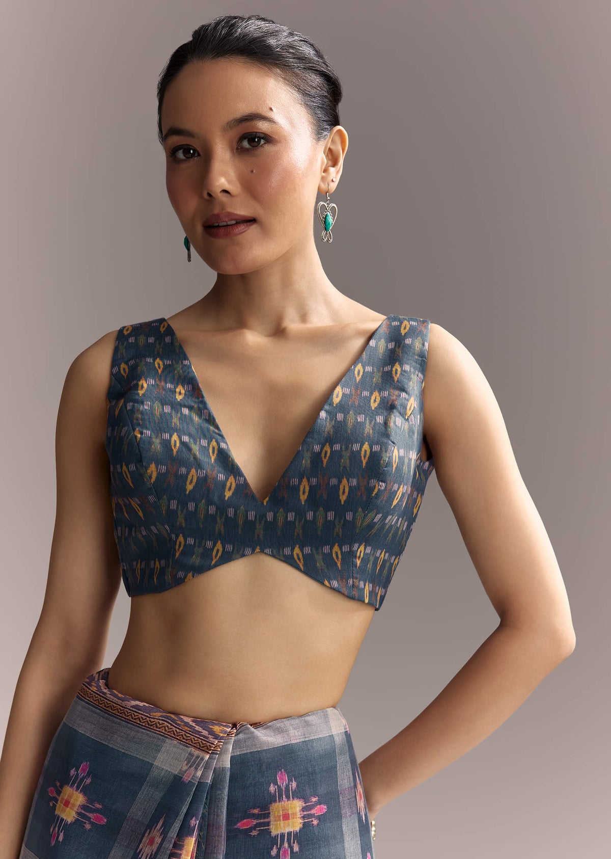 blue-linen-saree-with-hand-block-ajrakh-print-and-lavender-border-sg312211-7.jpg