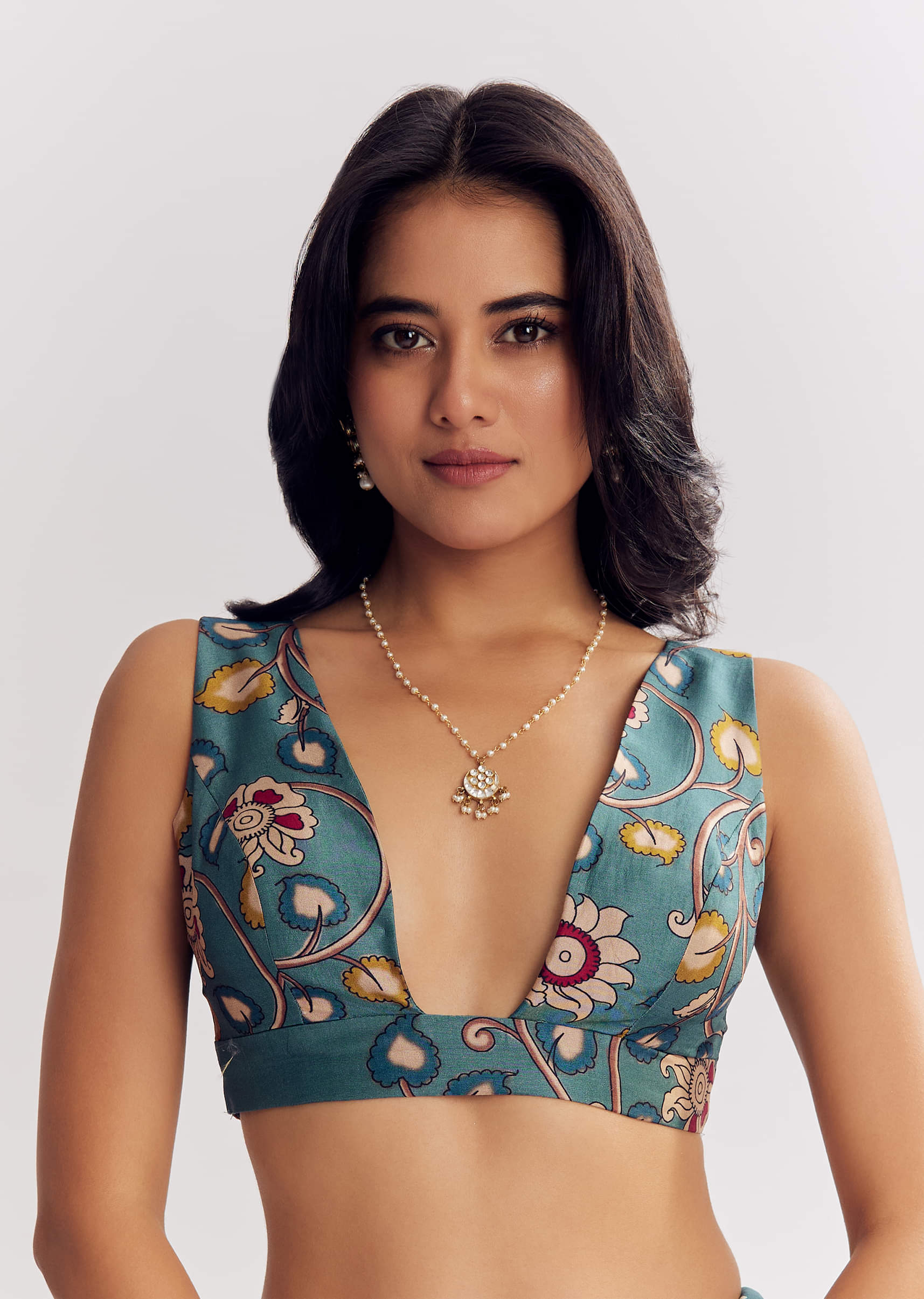 blue-shaded-muslin-printed-saree-with-mirror-gota-zari-and-sequins-sg316225-7_3cdb7616-7799-42c8-b0d8-177e4548b9b7.jpg