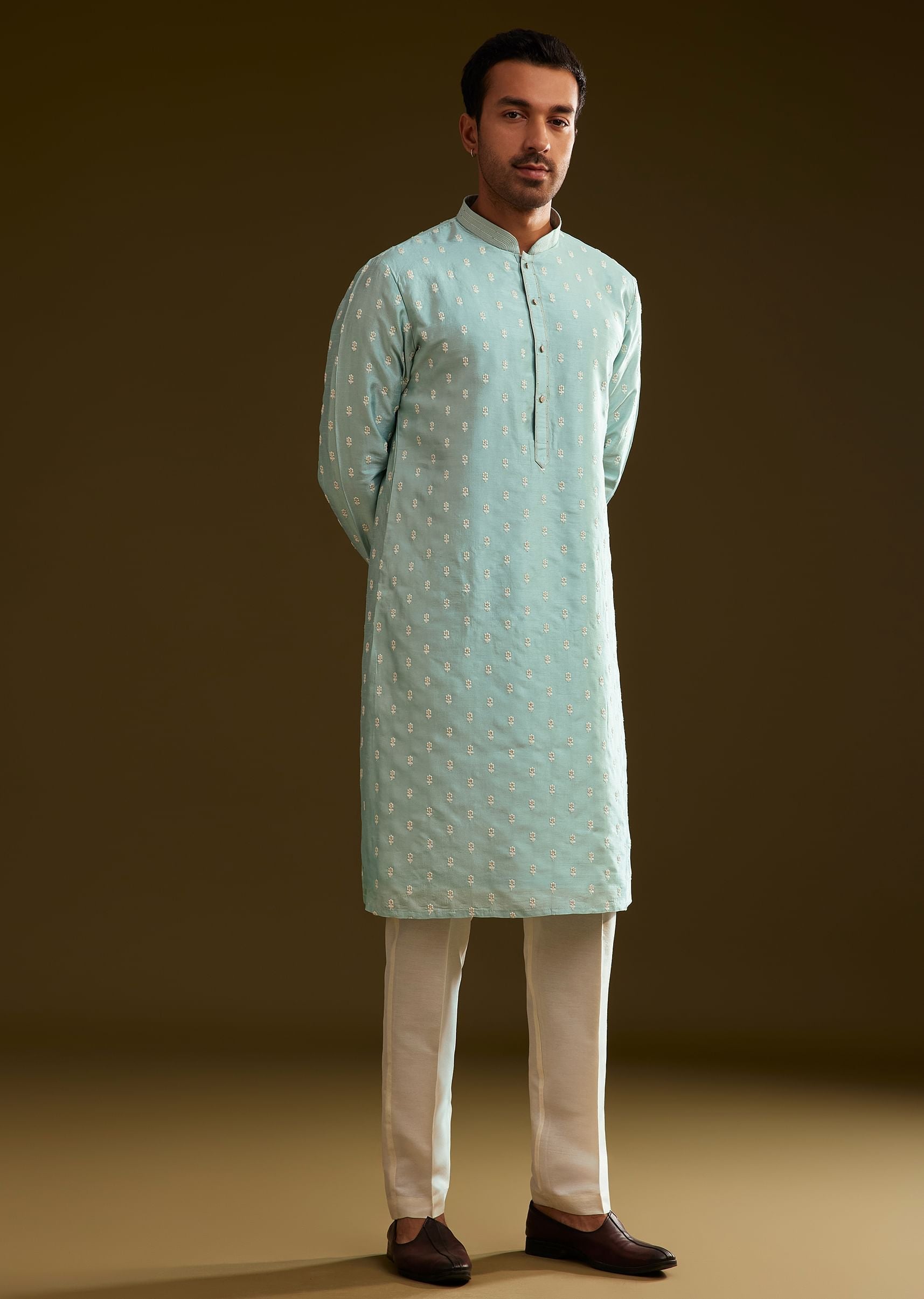 blue-silk-embroidered-kurta-set-sg303590-4_1_298b340c-0c6c-4db9-a6fa-7db119bac551.jpg