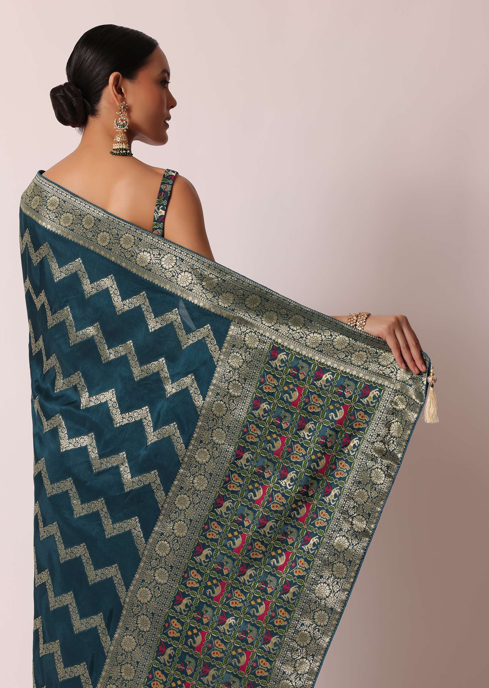 blue_banarasi_silk_saree_with_meenakari-sg182438_11_25e6b2b5-0205-4515-a144-0828e8faecba.jpg