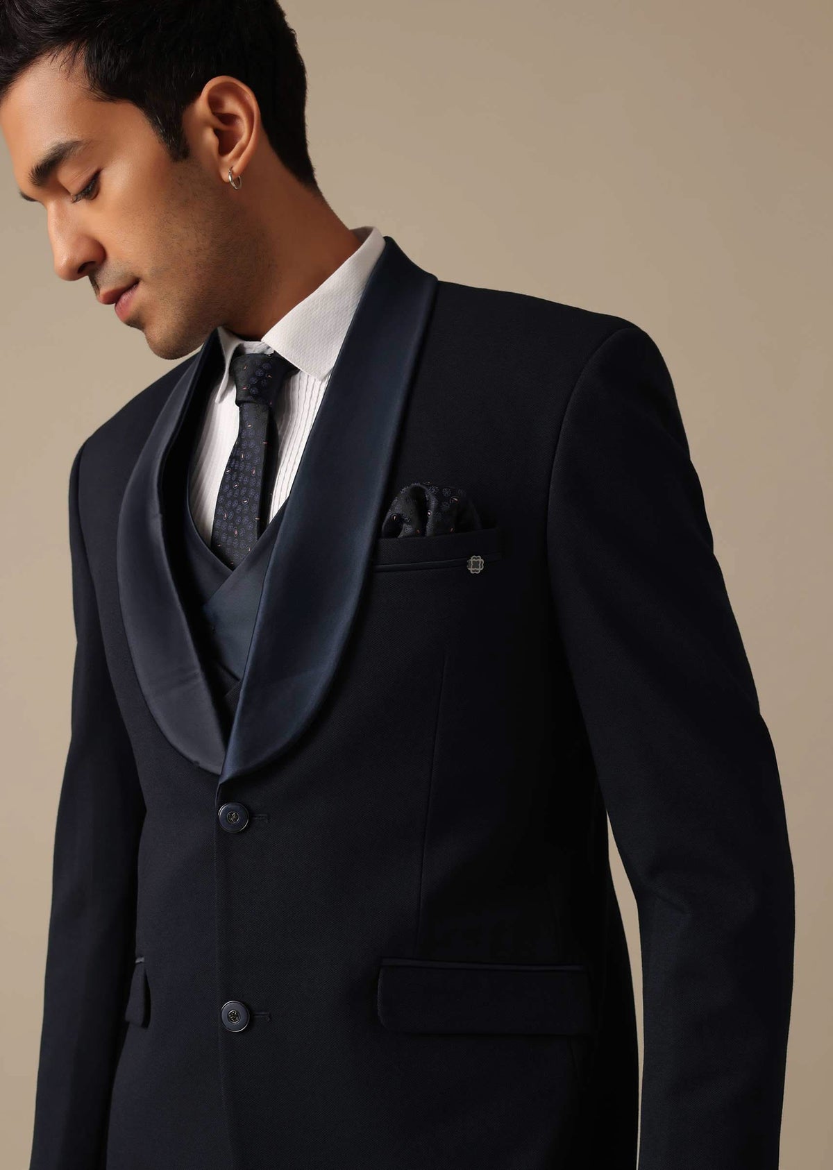 blue_blazer_and_pant_set_with_criss-sg171530_5_cb6efcf7-7b9f-4793-8708-7a18e1f4384c.jpg