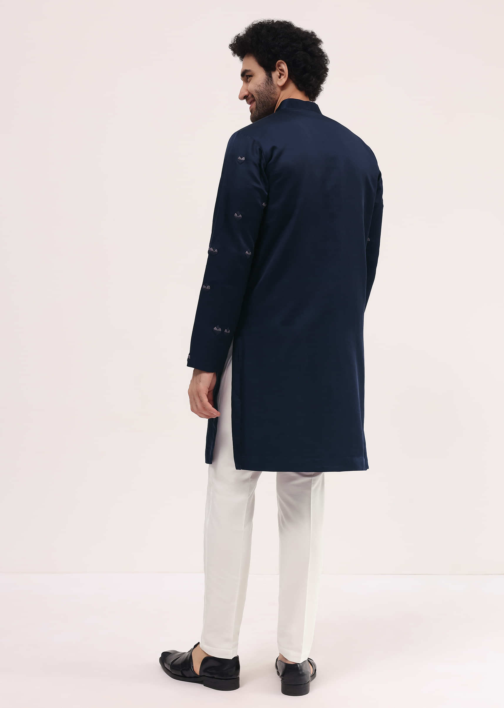 blue_bud_embroidered_silk_kurta_set_for_men-sg229006_3_a5f3b36f-f253-4a6d-a652-09a6e8a7f18f.jpg