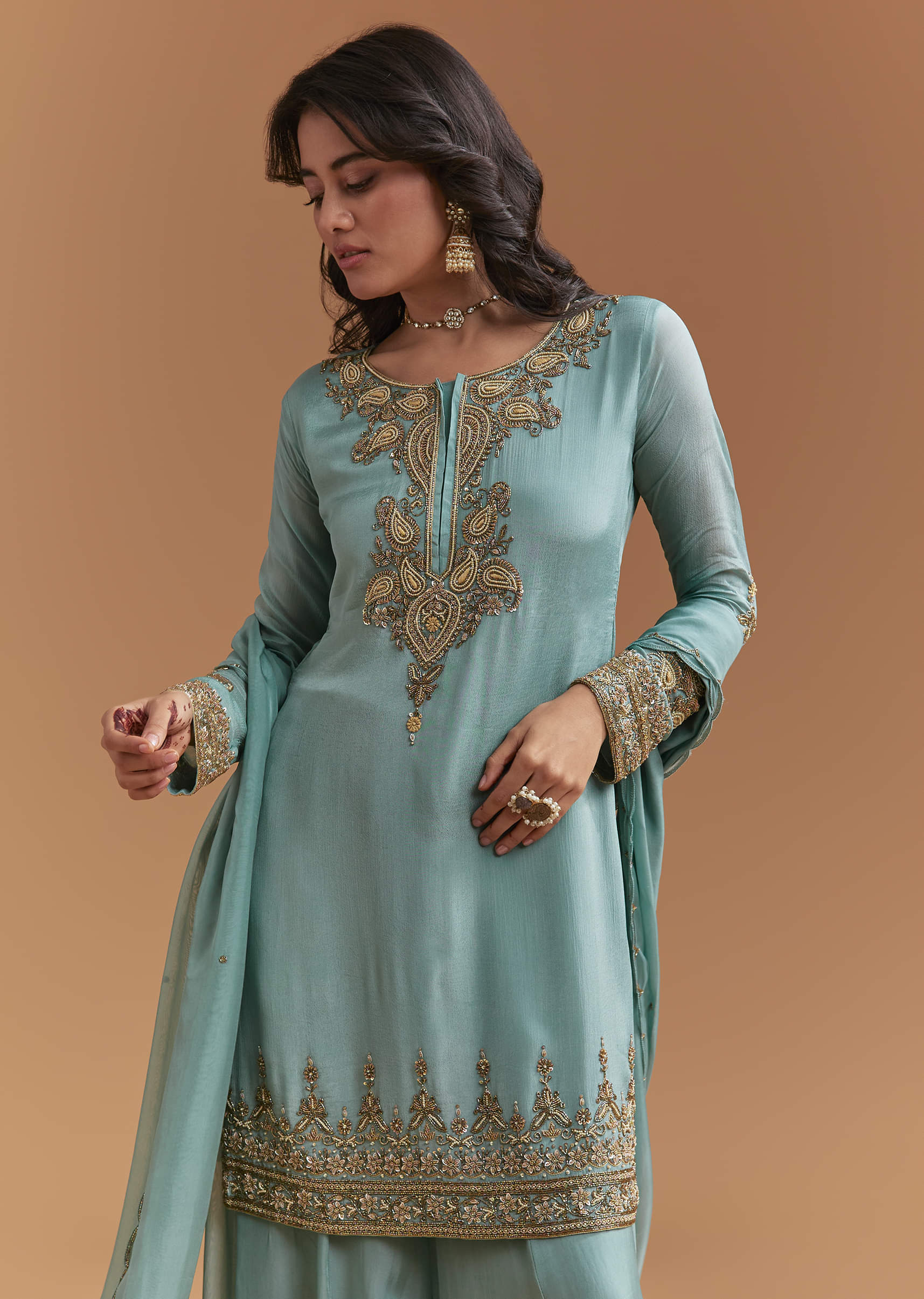 blue_chinon_palazzo_suit_with_moti_and_cutdana-sg362823-6_2.jpg