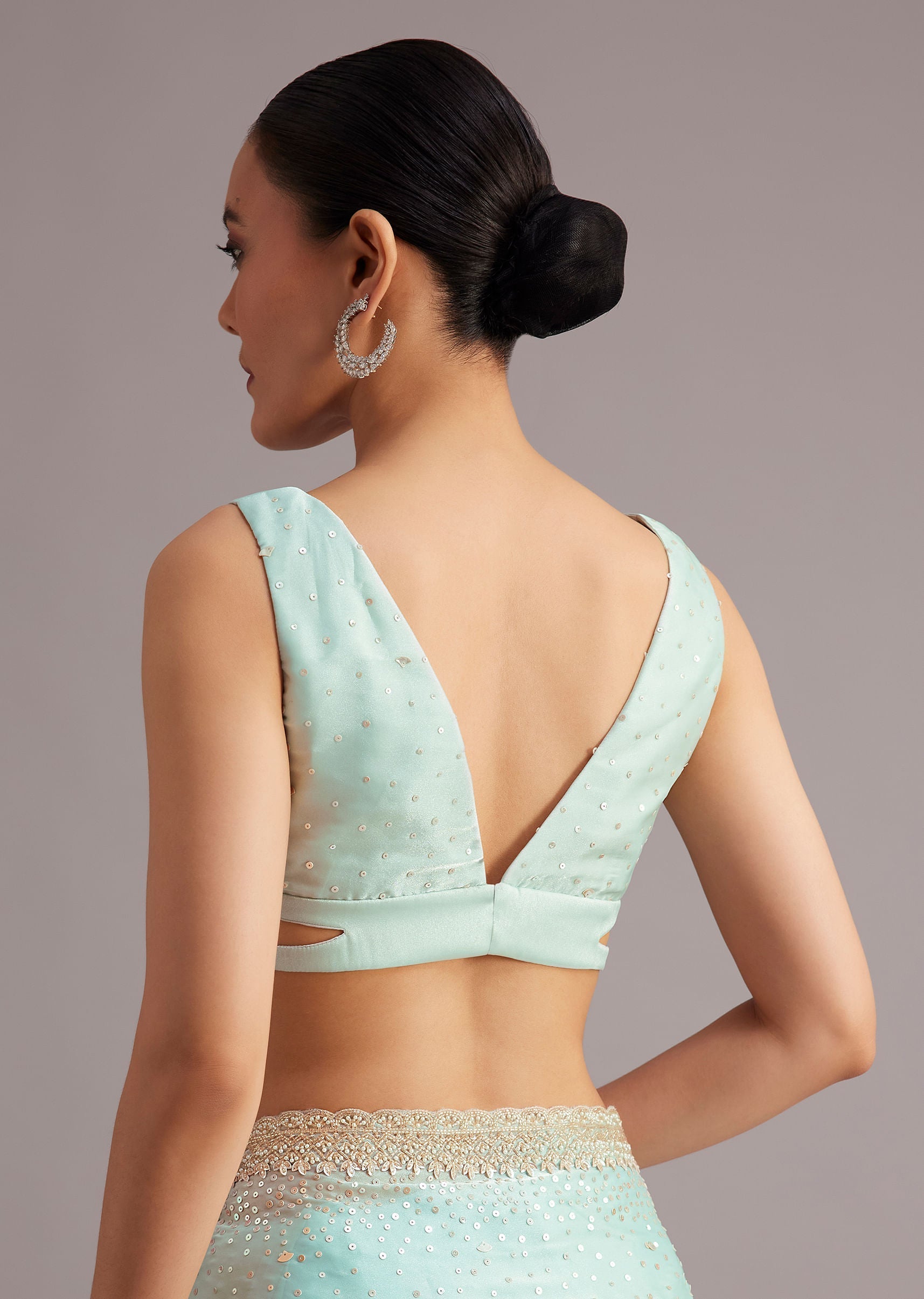 blue_glass_tissue_saree_with_cutdana-sg265824_17_5ce0c34e-a41f-4544-aa98-ebf6f88b9e29.jpg