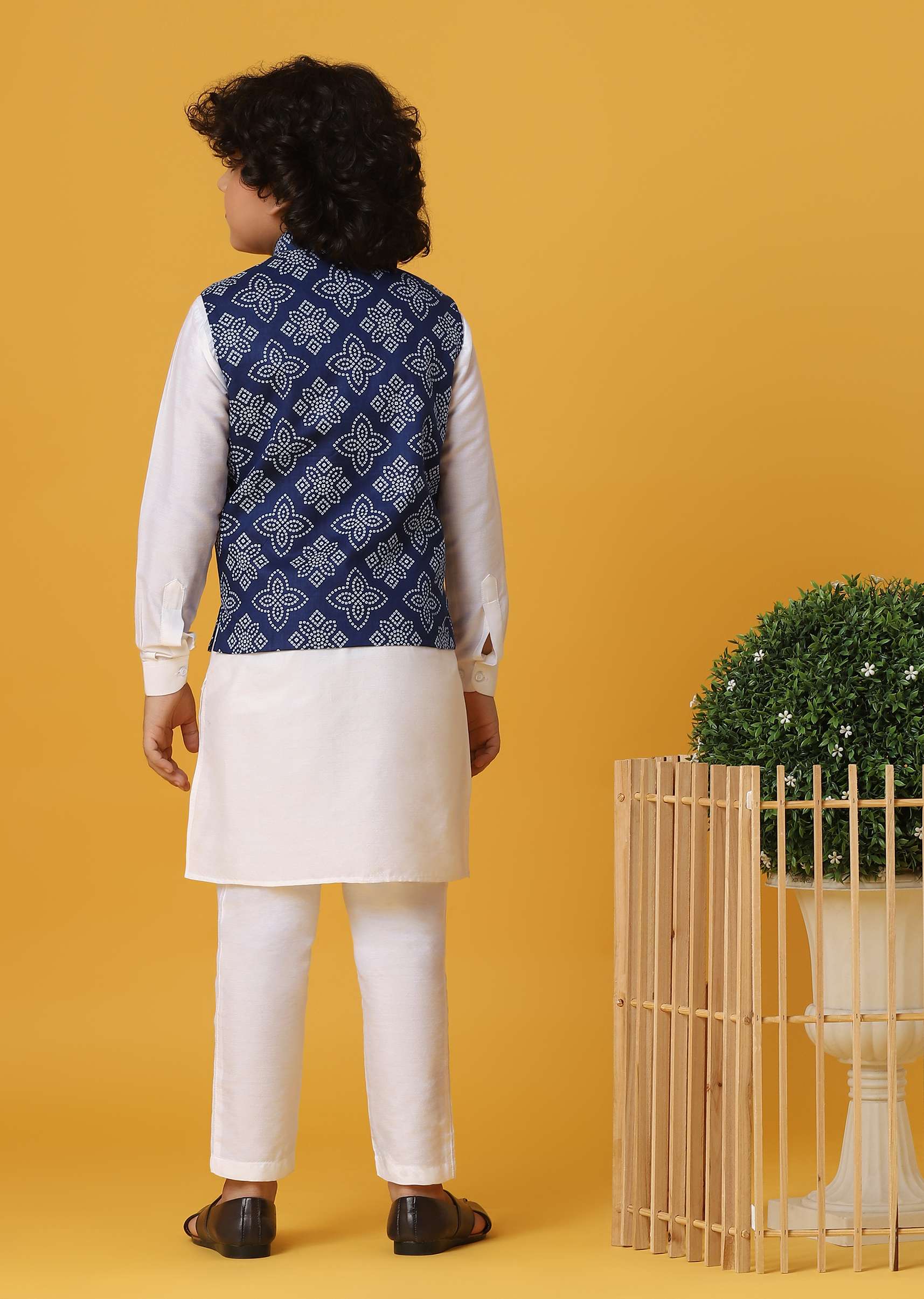 blue_silk_printed_jacket_kurta-sg202060_4_2ef39e8f-eb50-4efd-9084-190e2ab4b3a9.jpg