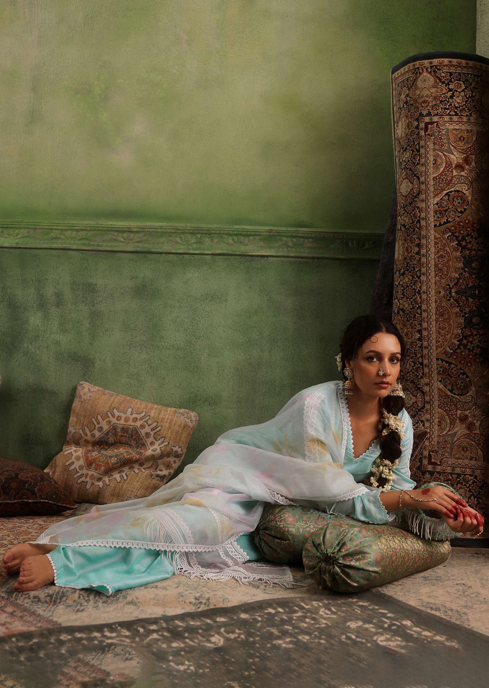 blue_tint_palazzo_suit_s-sg117889_4_1c6ab4fe-267b-4a89-a132-3f3777d71024.jpg