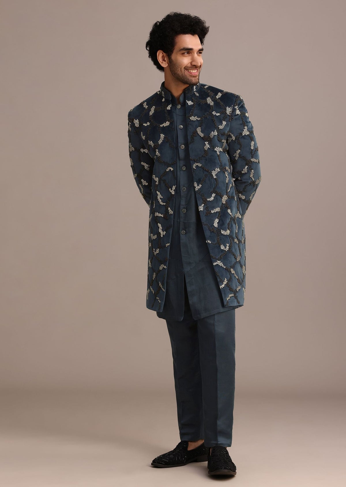 blue_velvet_hand_embroidered_indo_western_set-sg253063_2_83b2851b-385f-44d9-a1fa-81e507ea7e8b.jpg