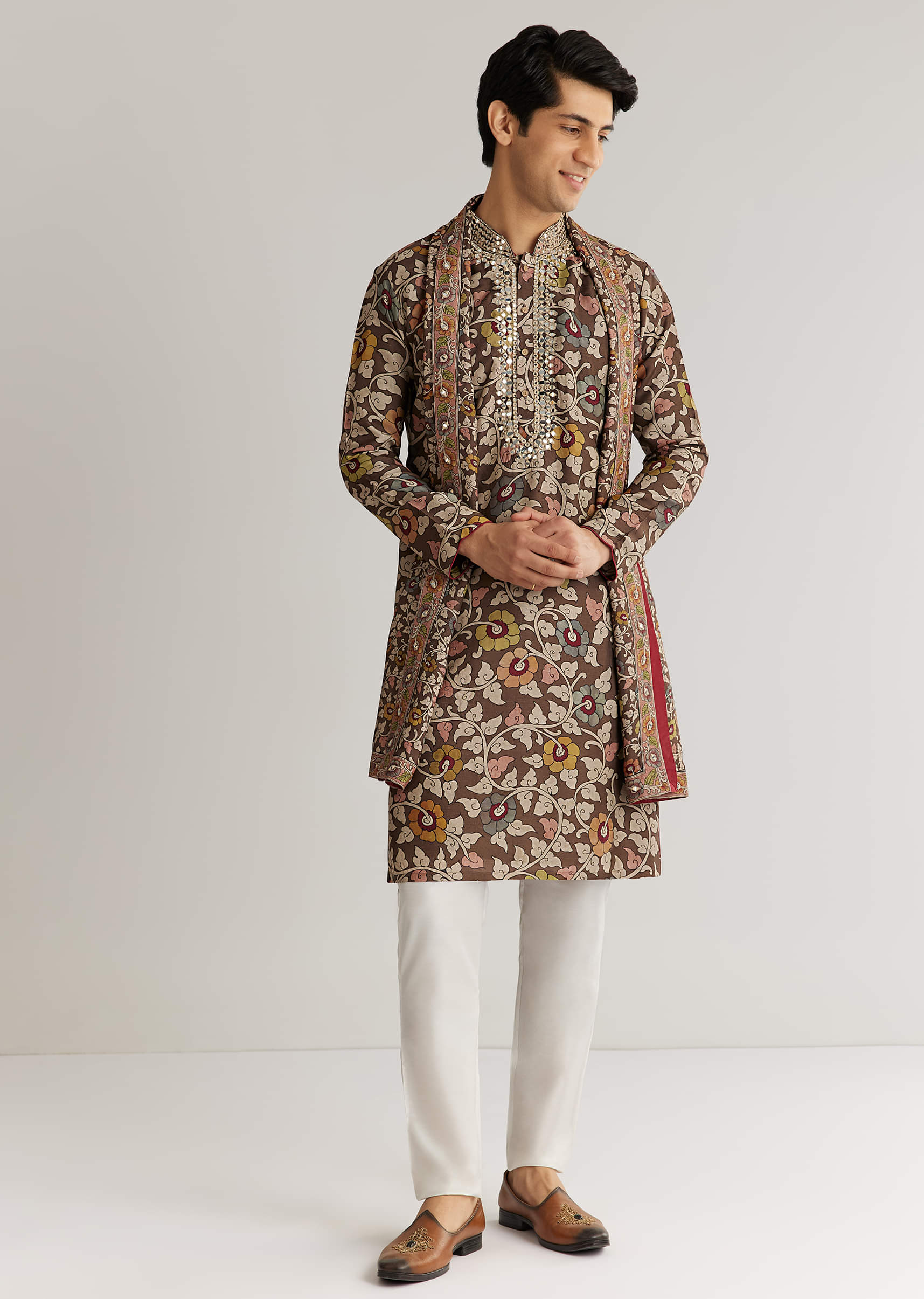 brown-silk-mirron-threadwork-kurta-set-with-dupatta-sg323776-4_3ff0f8bc-abf6-49ea-b00d-901d06ca5b8c.jpg