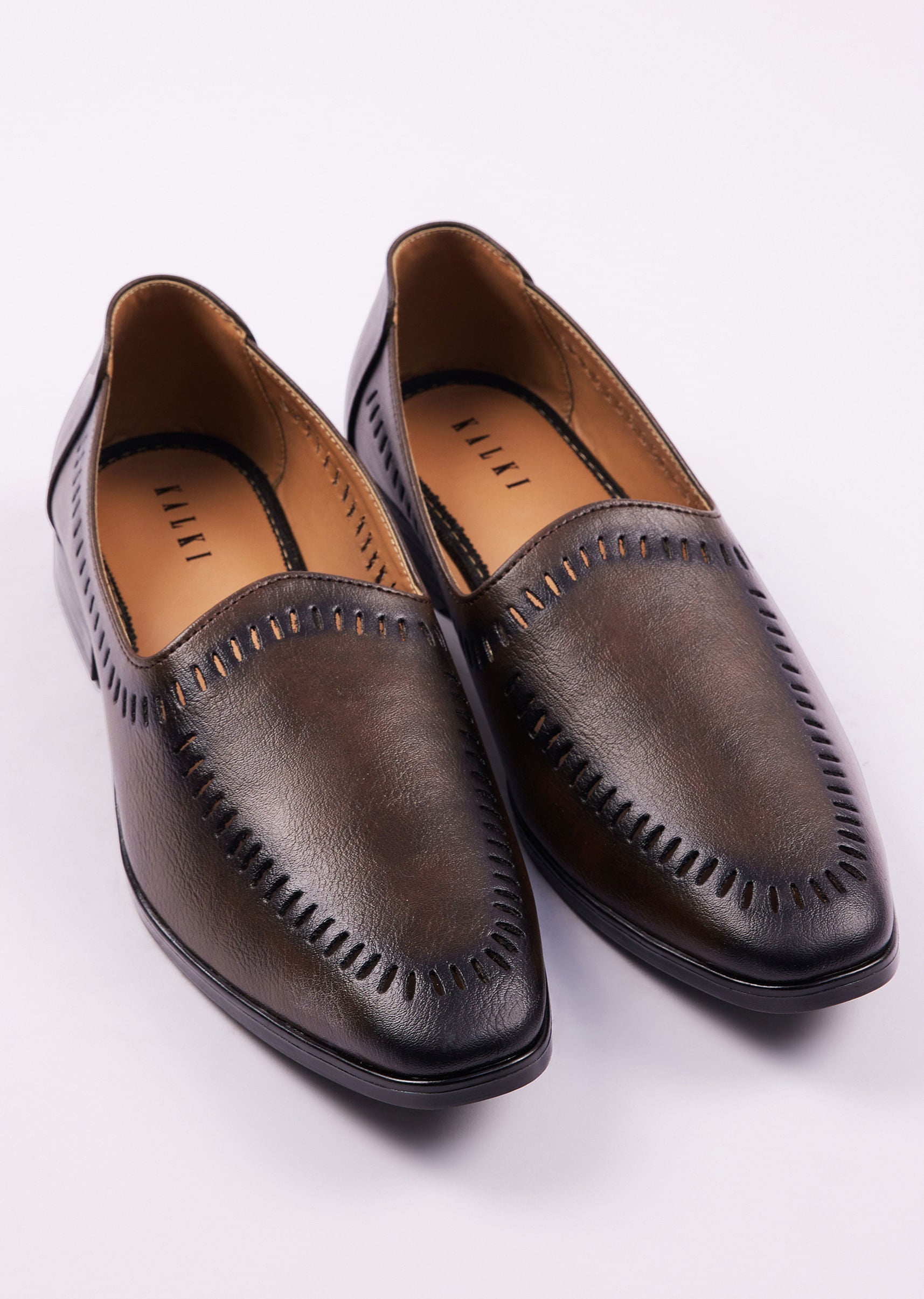 brown_ethnic_juttis_for_men-sg250269_1_17a916d7-a140-4be9-85db-c6eec5c9e734.jpg