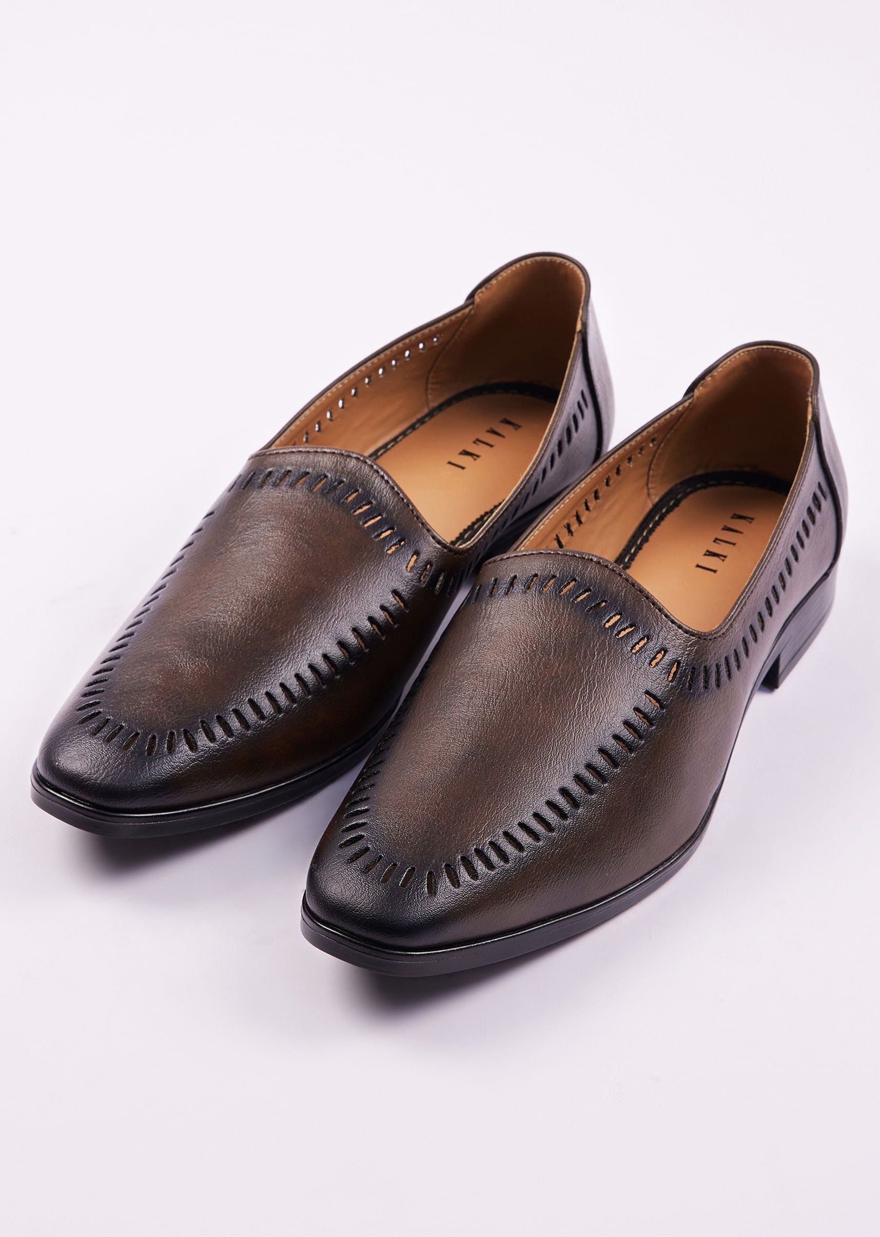 brown_ethnic_juttis_for_men-sg250269_4_c6c27dba-9b40-4c86-8d50-5e77b7bd08b5.jpg