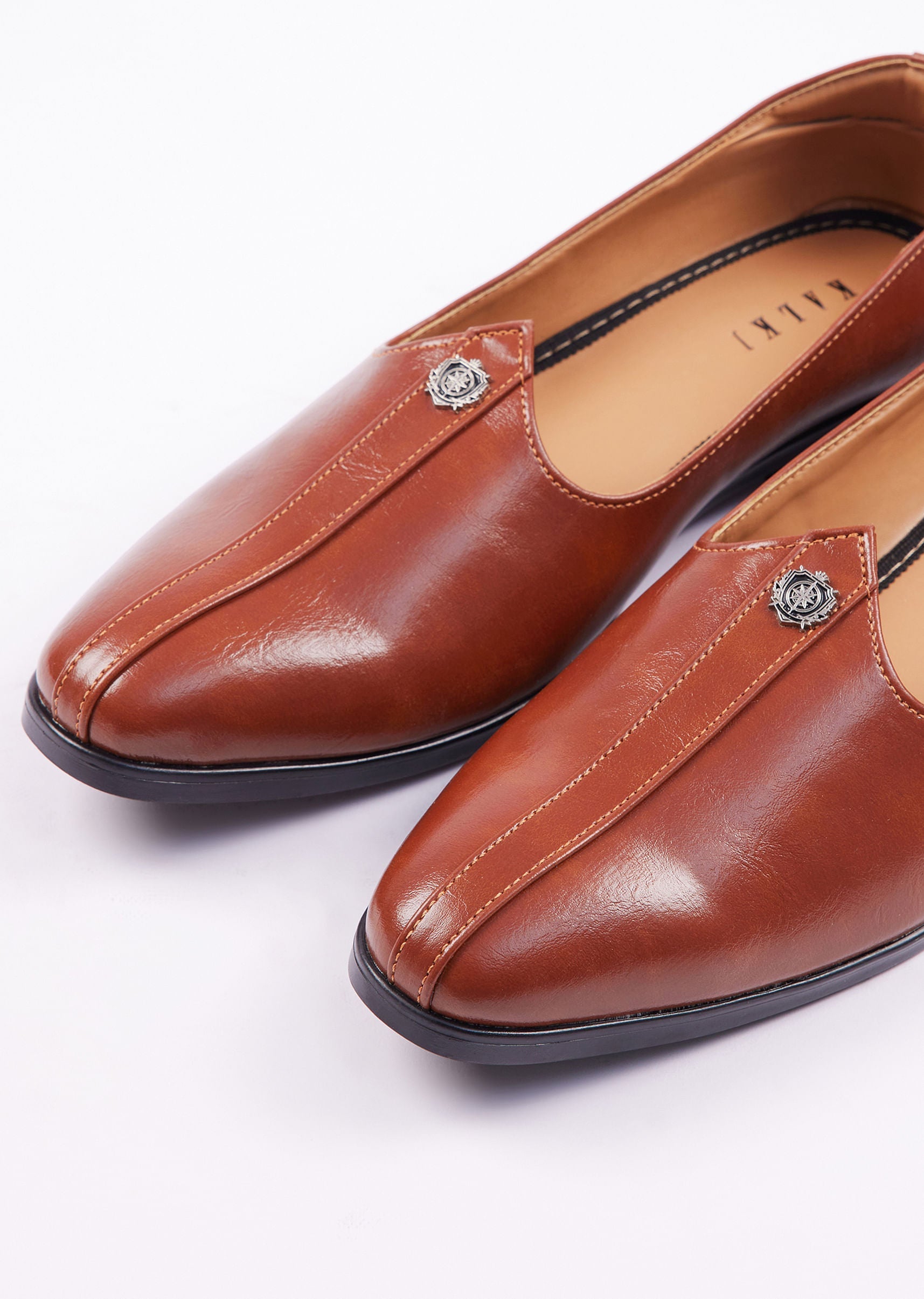 brown_formal_juttis_for_men-sg250373_3_53f183b1-5be4-4d8c-acc1-518ef22d2325.jpg