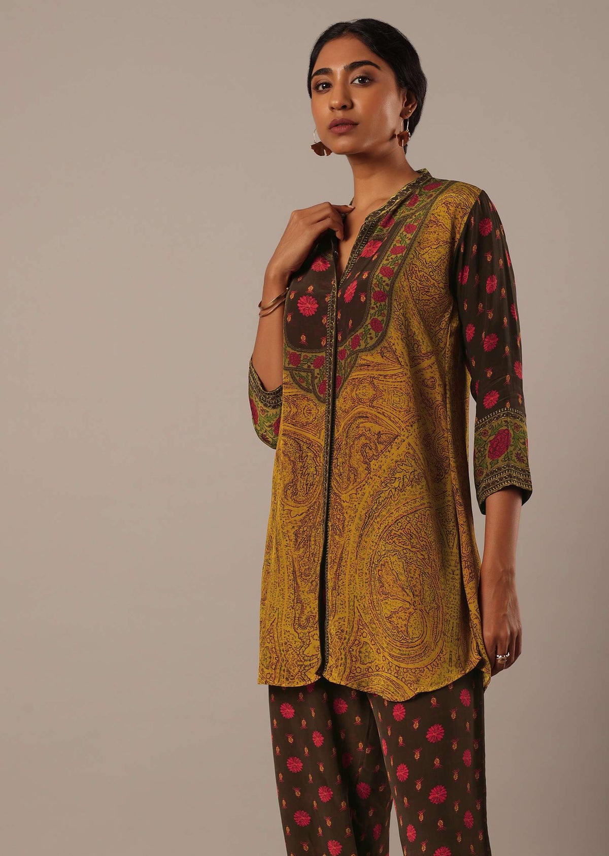 brown_short_kurti_set_with_printed_detail-sg199206_2_6ae0a045-5604-484d-9055-85aafd644201.jpg