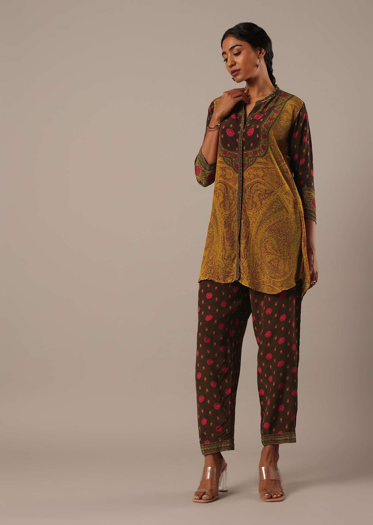 brown_short_kurti_set_with_printed_detail-sg199206_6_0b89f118-da73-4709-b361-c58028c14e56.jpg