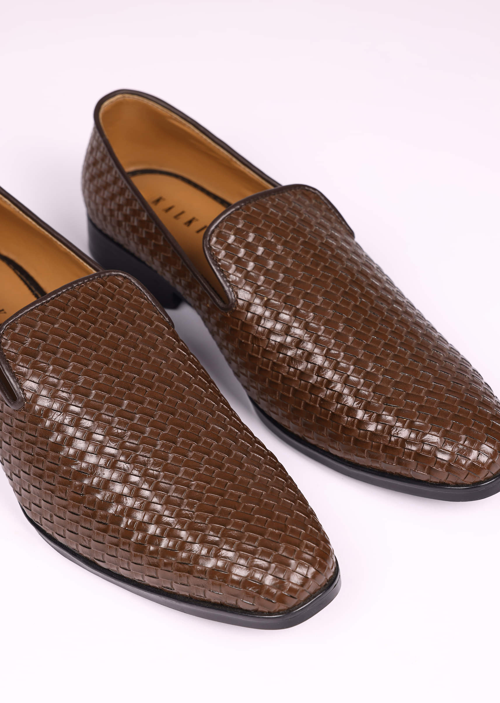 brown_vegan_leather_jutti-sg202608_8_0bbe2067-f7c4-4384-8ecf-81c893bc149a.jpg