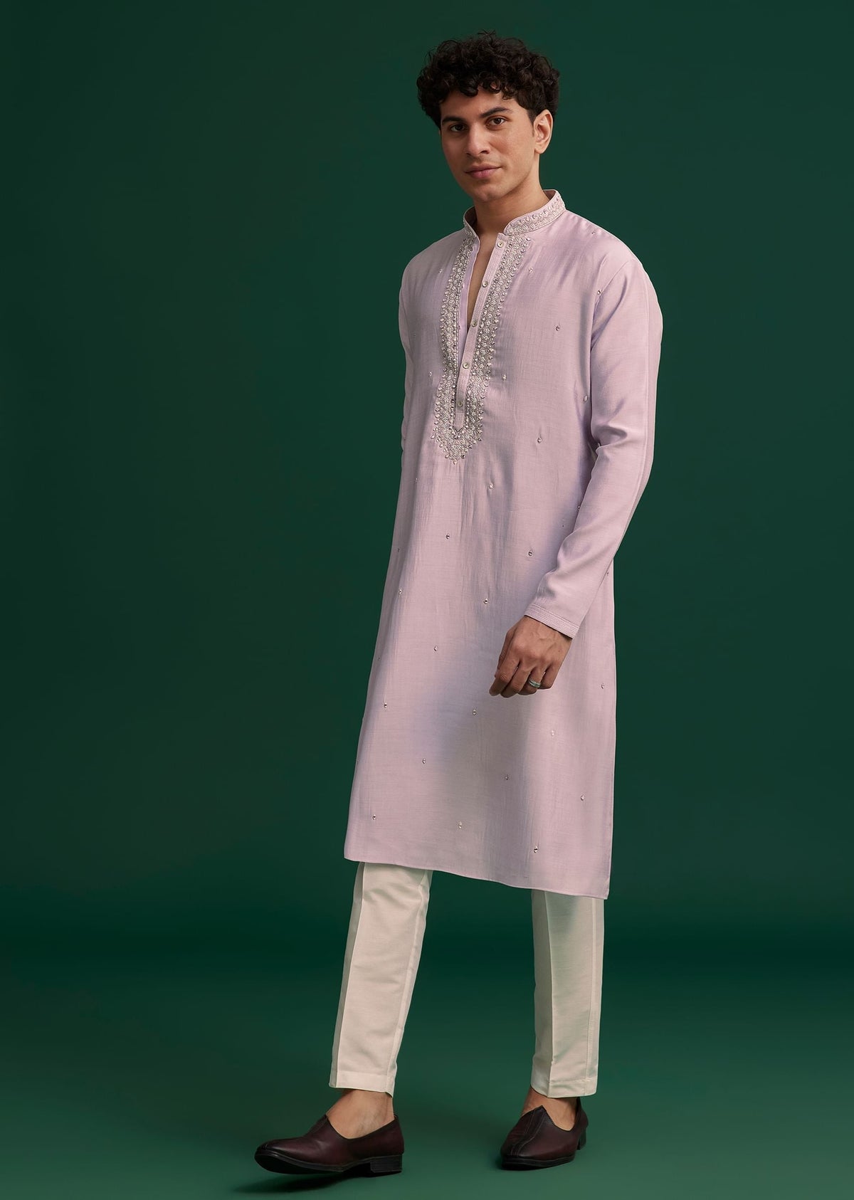 buy-lilac-silk-hand-embroidered-yoke-kurta-set-sg254993-2_50f74c0b-eb89-4d22-80b4-c835e2ee8501.jpg
