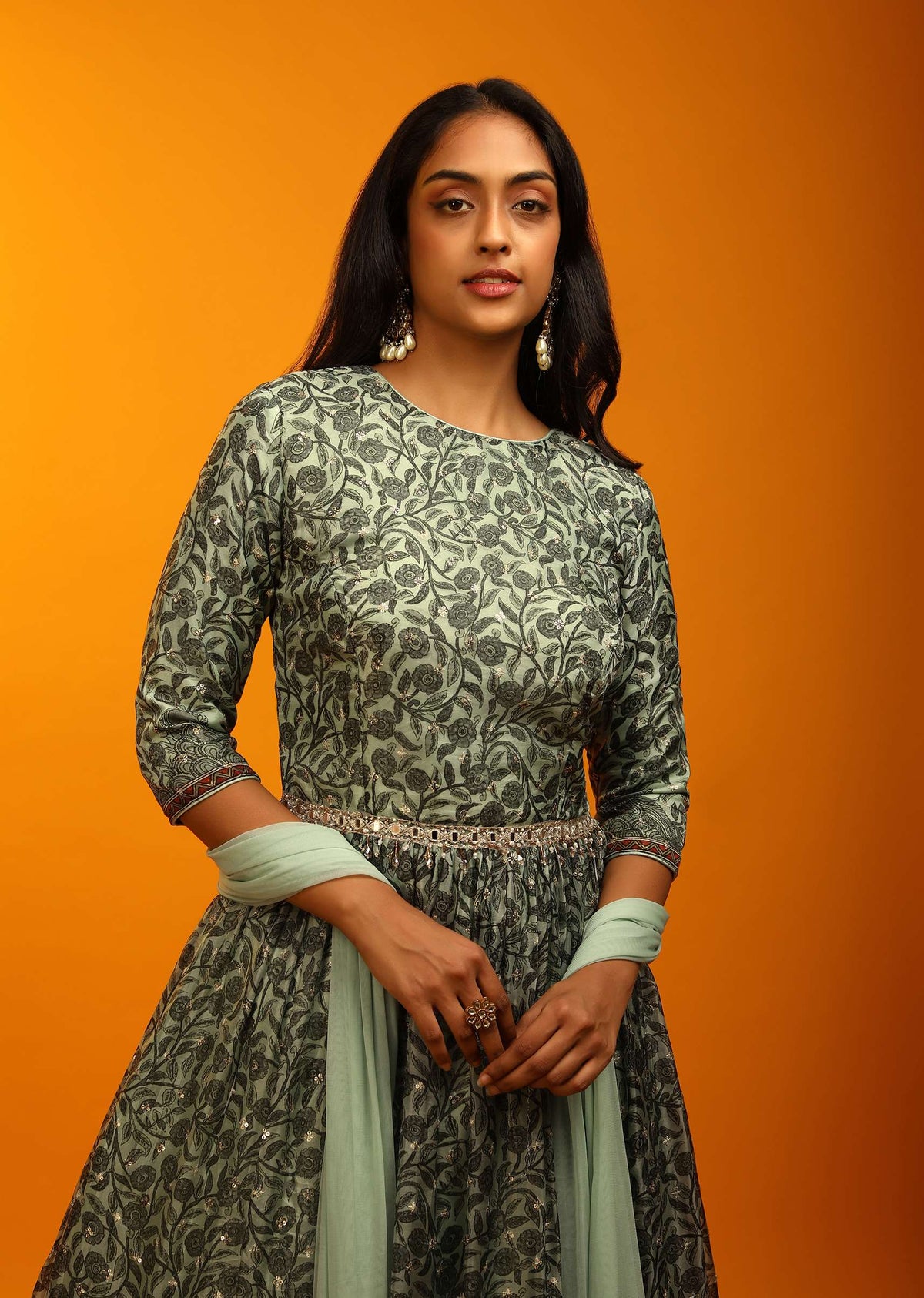 cameo_green_anarkali_suit_with_floral_and_peacock_print_and_-m0078126y-sg87352_7_0699d141-fbe8-47a6-8e76-5d6b032da9c1.jpg