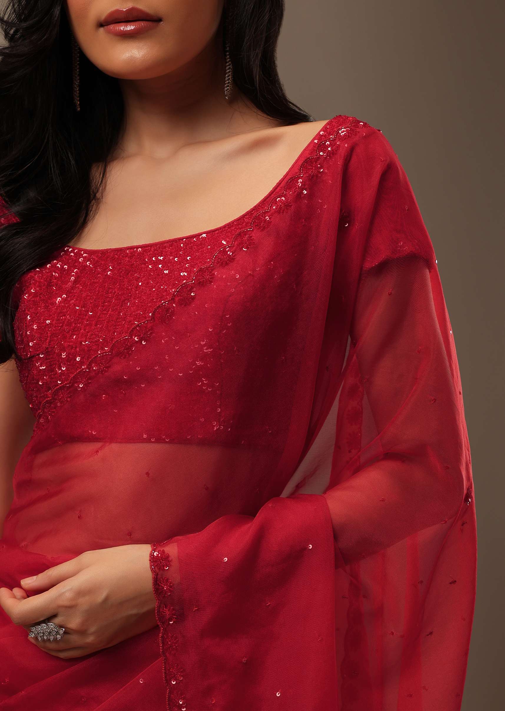 cherry_red_organza_saree-sg157698_5_646a2e9c-7e26-4076-8d89-bcff37f2a54f.jpg