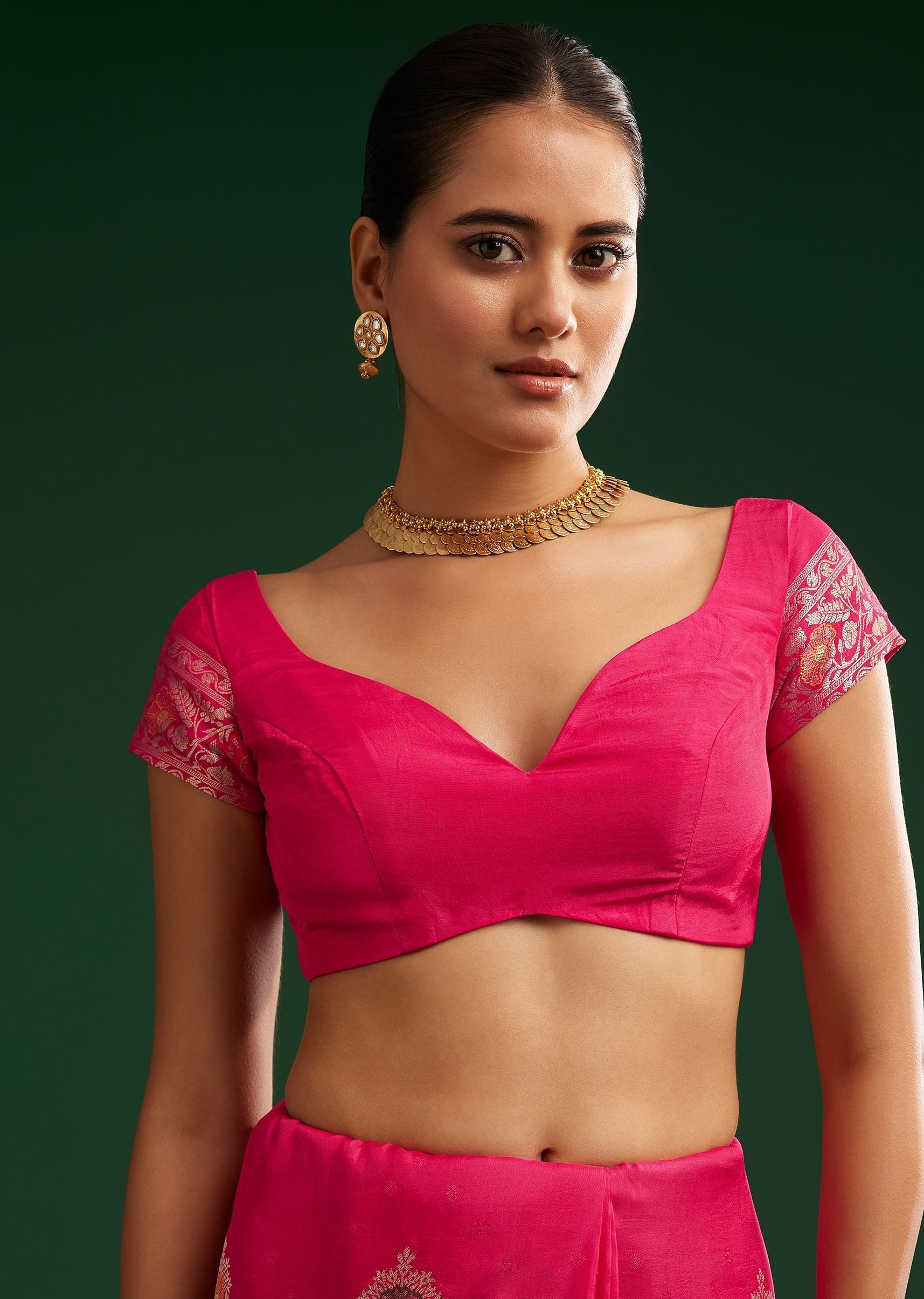 classic-red-dola-silk-saree-with-zari-detailing-sg292397-7_b8029f0a-1b41-4853-9042-fffa1eaa6ad7.jpg