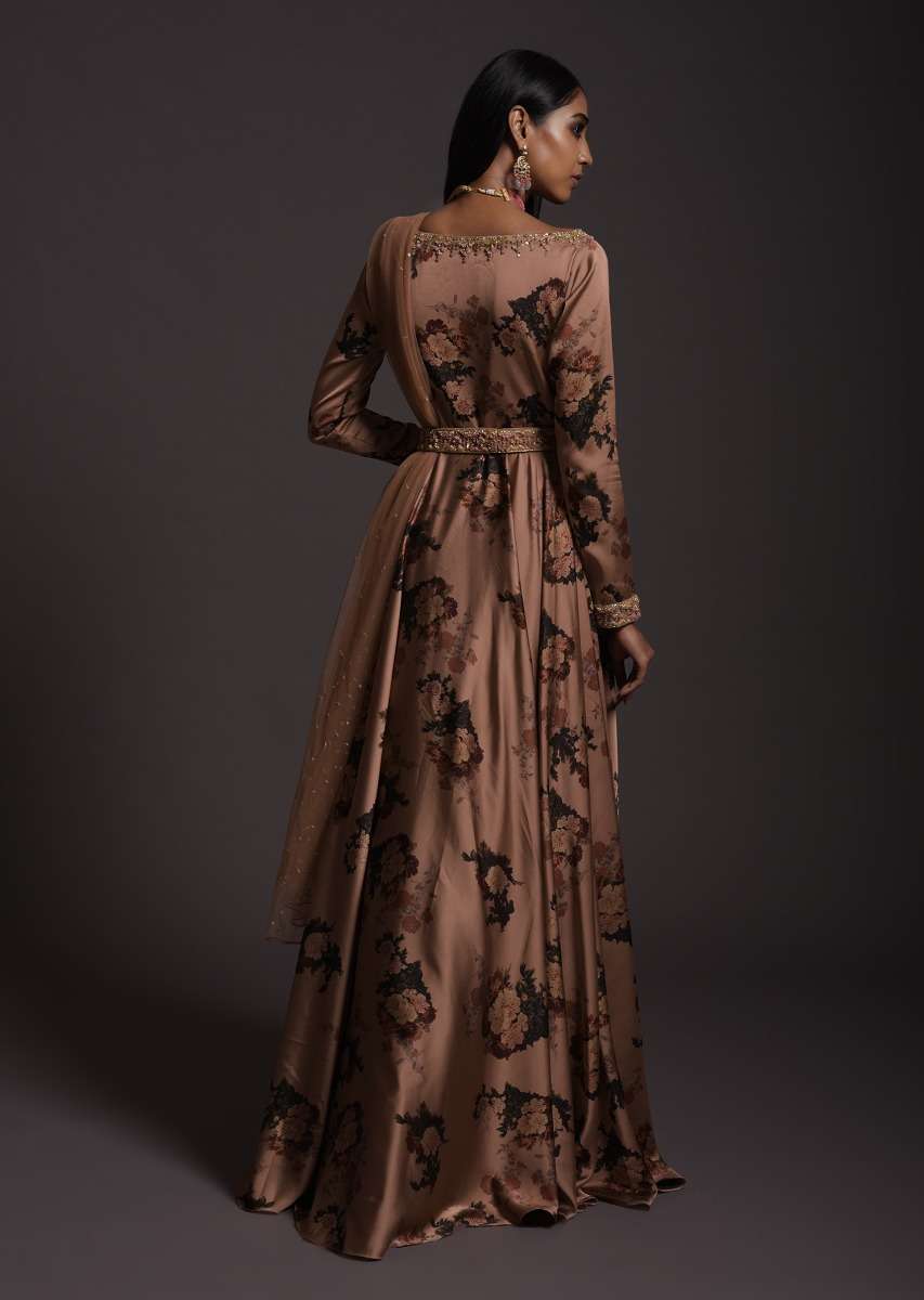 copper-peach-anarkali-suit-in-milano-with-floral-print_-plunging-neckline-and-an-embellished-belt-online-kalki-fashion-m001g2002y-sg51023_11_4faeabf2-cb1a-4a54-9e61-f2eac6fcc546.jpg