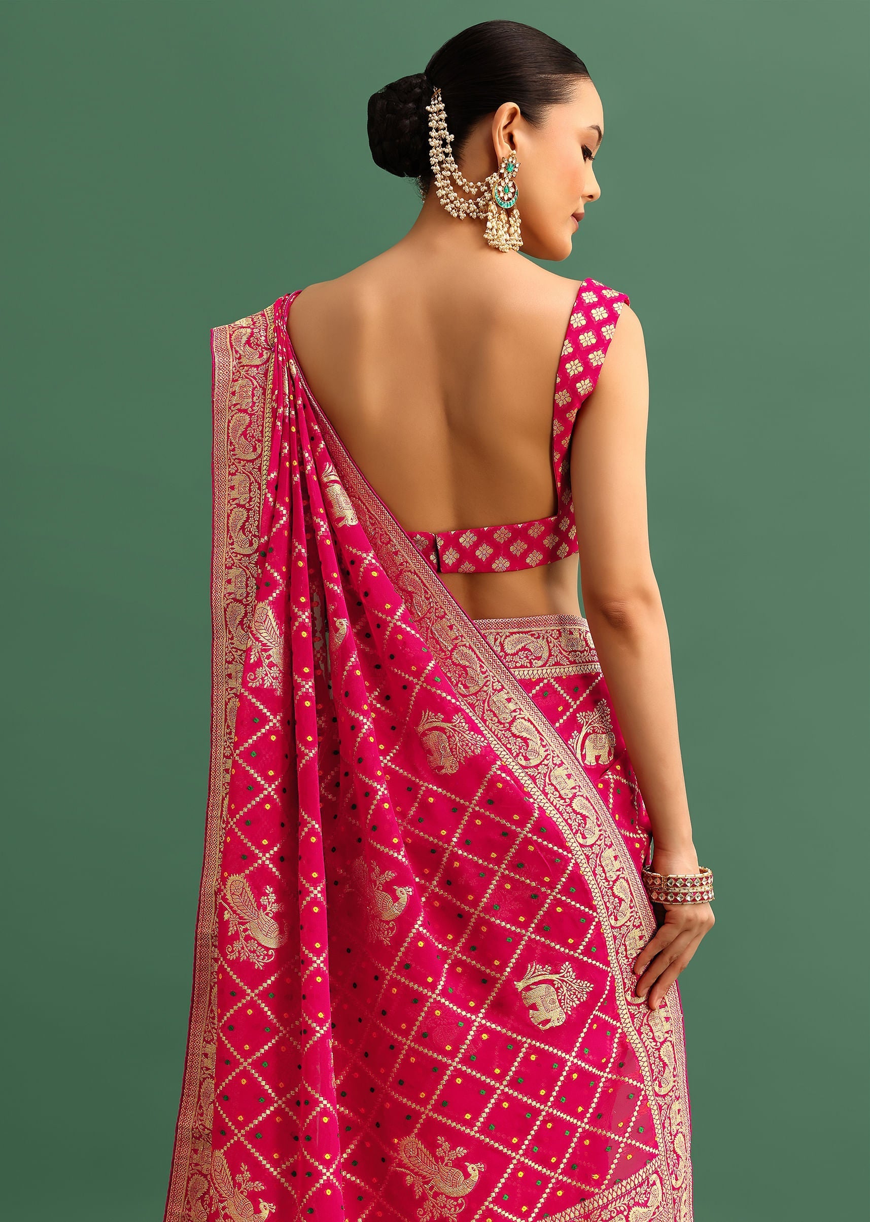 coral_khaddi_georgette_saree_with_zari_jaal_bandhani_weave_and_unstitc-sg182429_17_b8abcfa9-13b0-42c2-ad29-0be55012908c.jpg