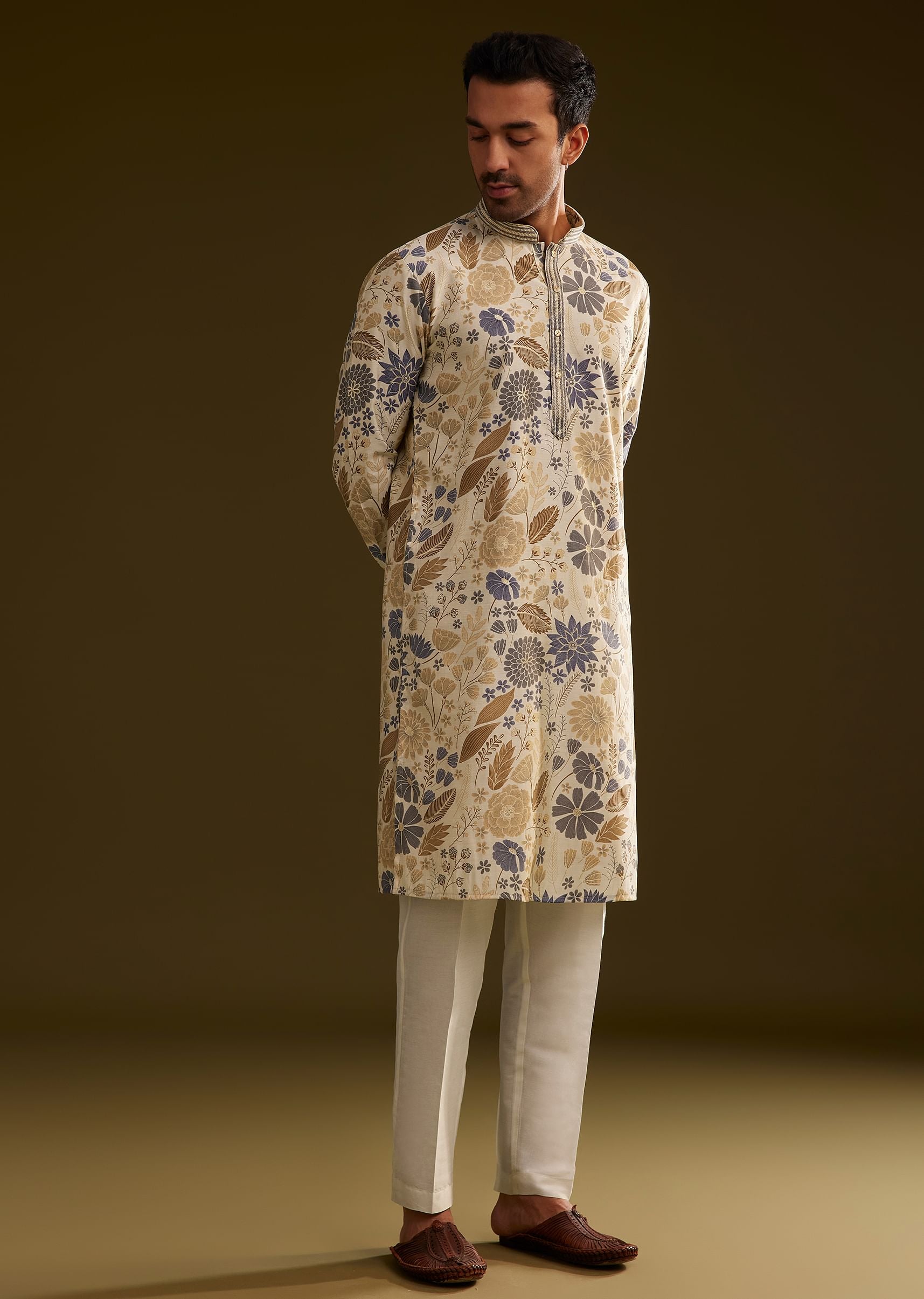 cream-blue-silk-floral-printed-kurta-set-sg306880-4_a0d1b9e4-ceb7-4348-a49d-d1c2bb5bab1e.jpg