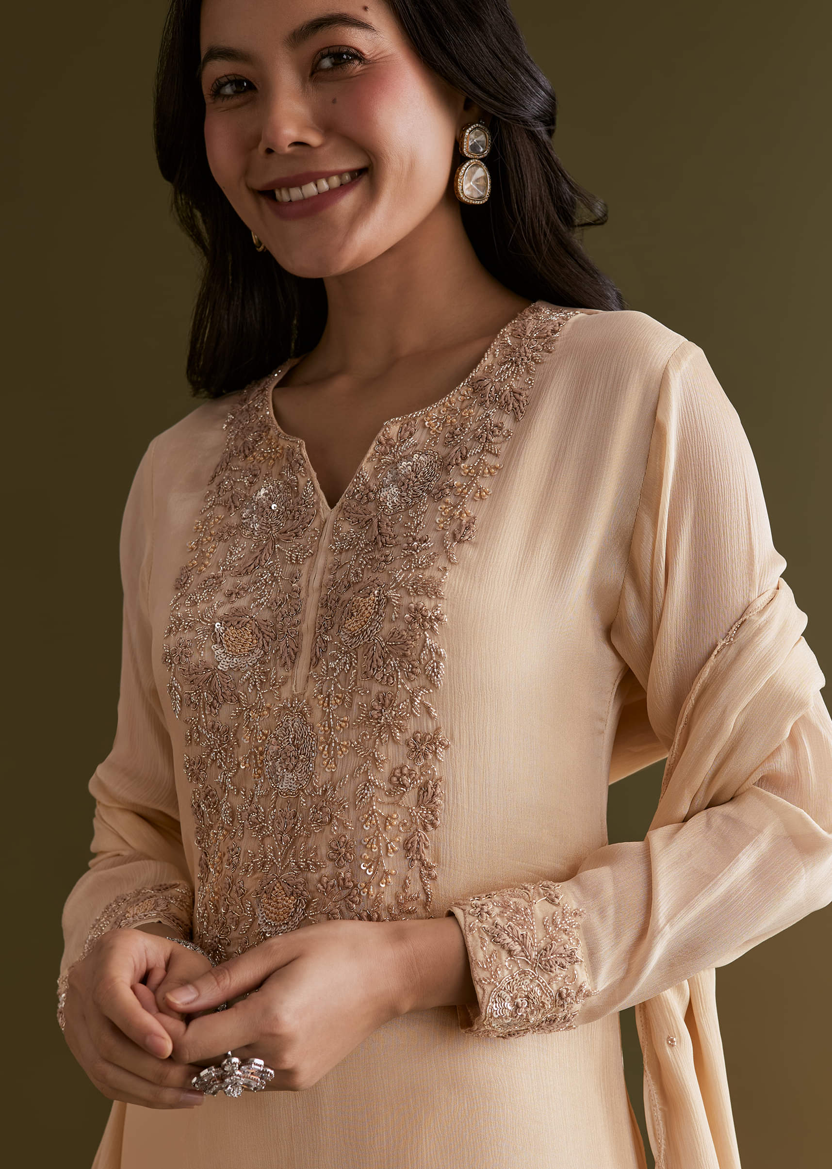 cream-chinon-kurta-sharara-suit-with-embroidered-dupatta-sg315992-4_4bc48d96-57eb-4006-96c4-7c6cde9535b6.jpg